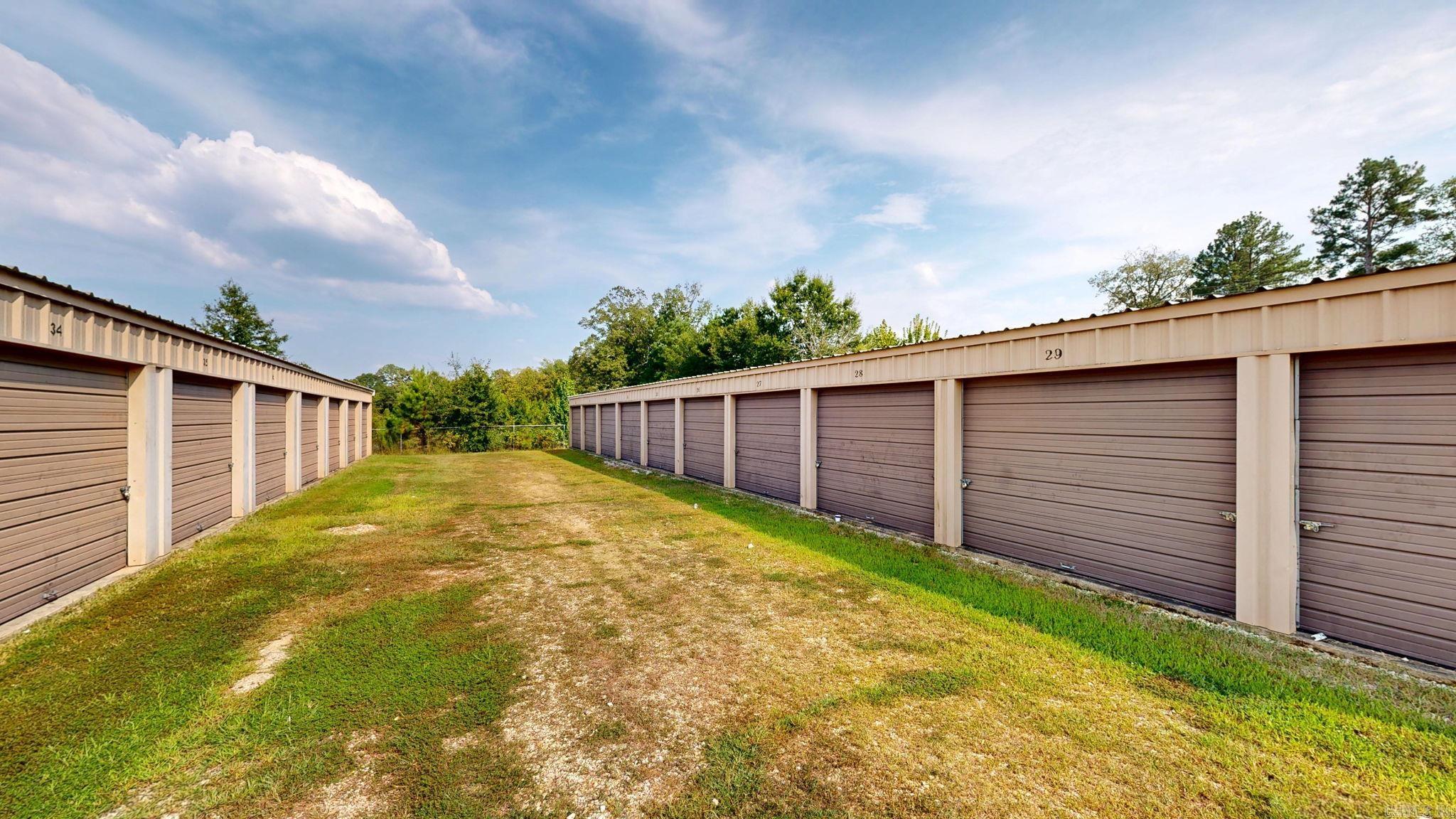 2570 Highway 7 Property Photo 6