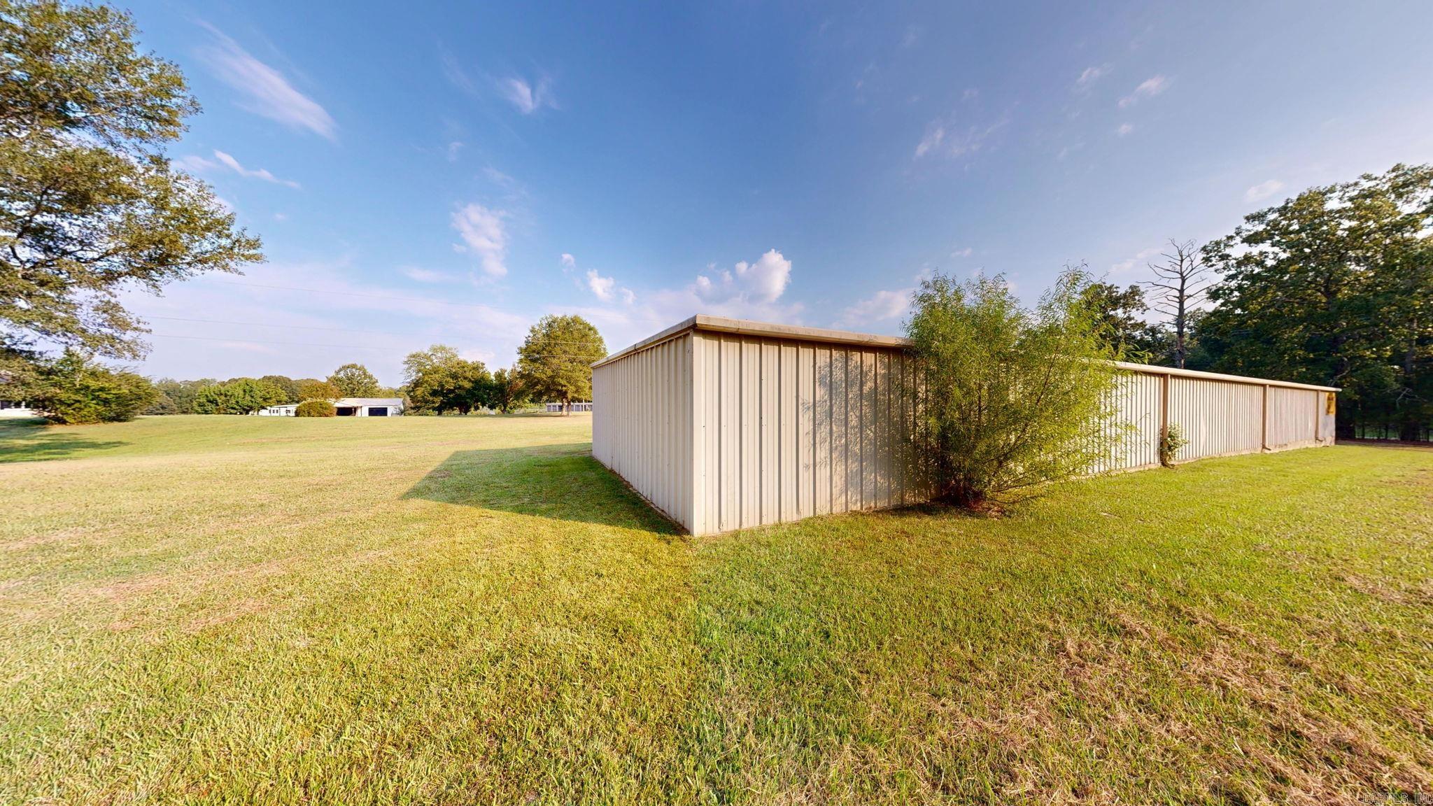 2570 Highway 7 Property Photo 10