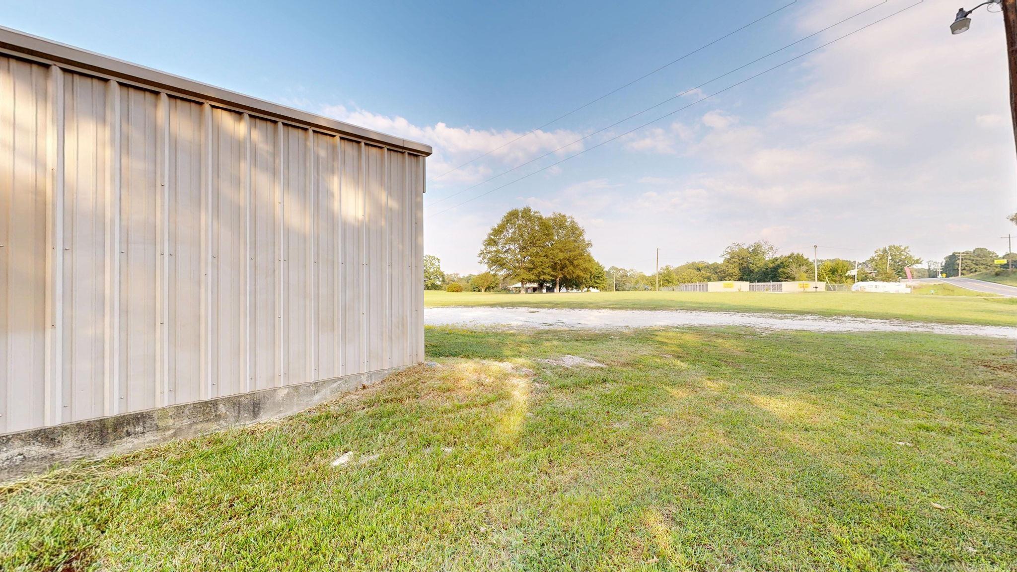2570 Highway 7 Property Photo 13