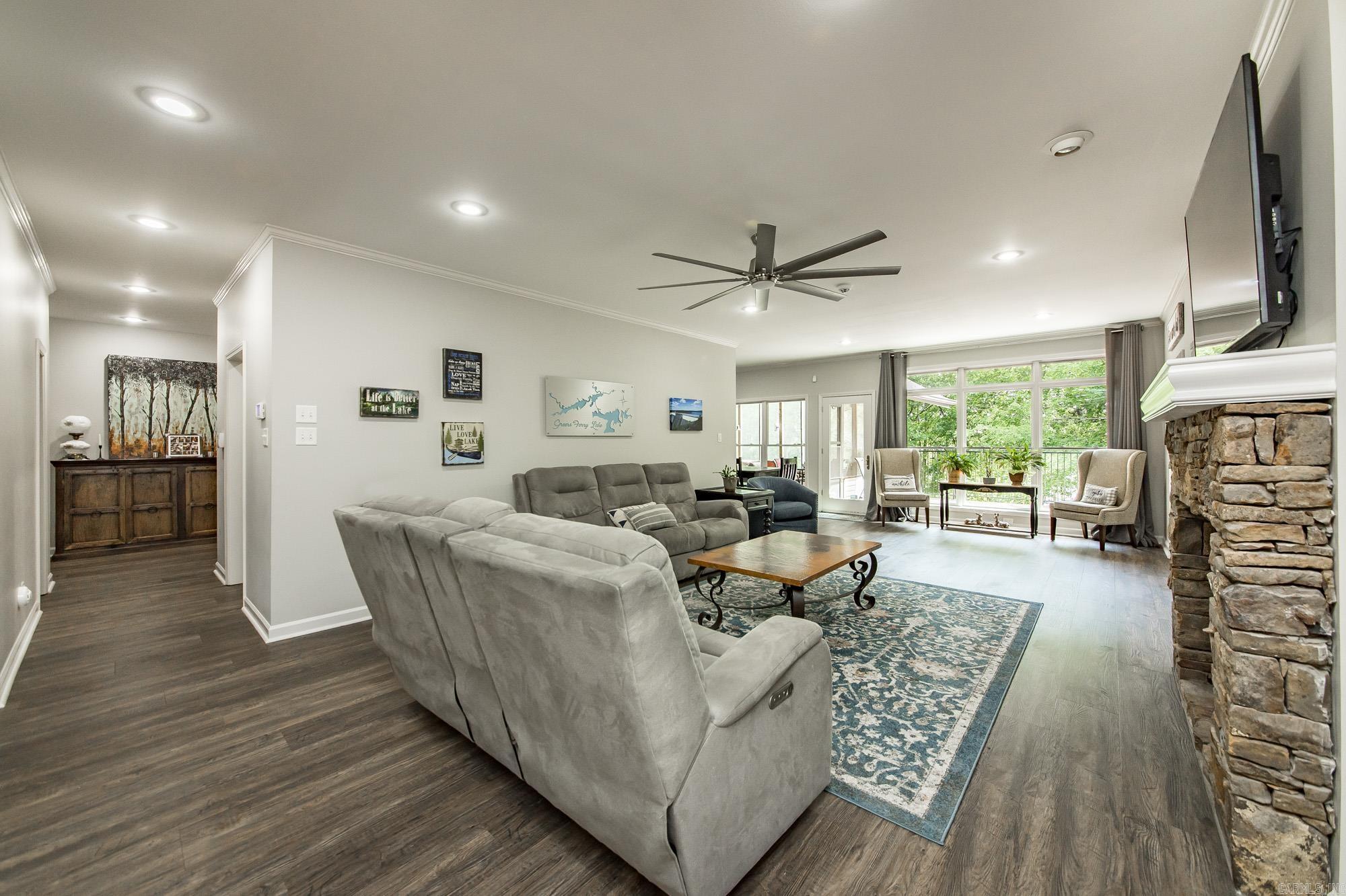 375 Lake Shore Drive Property Photo 9
