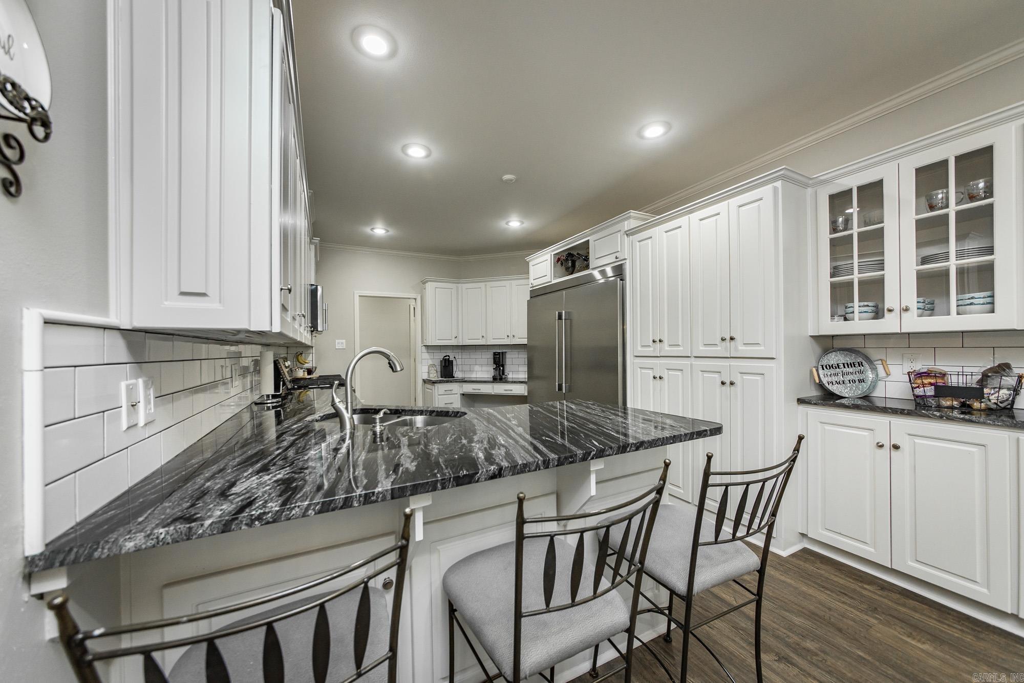 375 Lake Shore Drive Property Photo 11