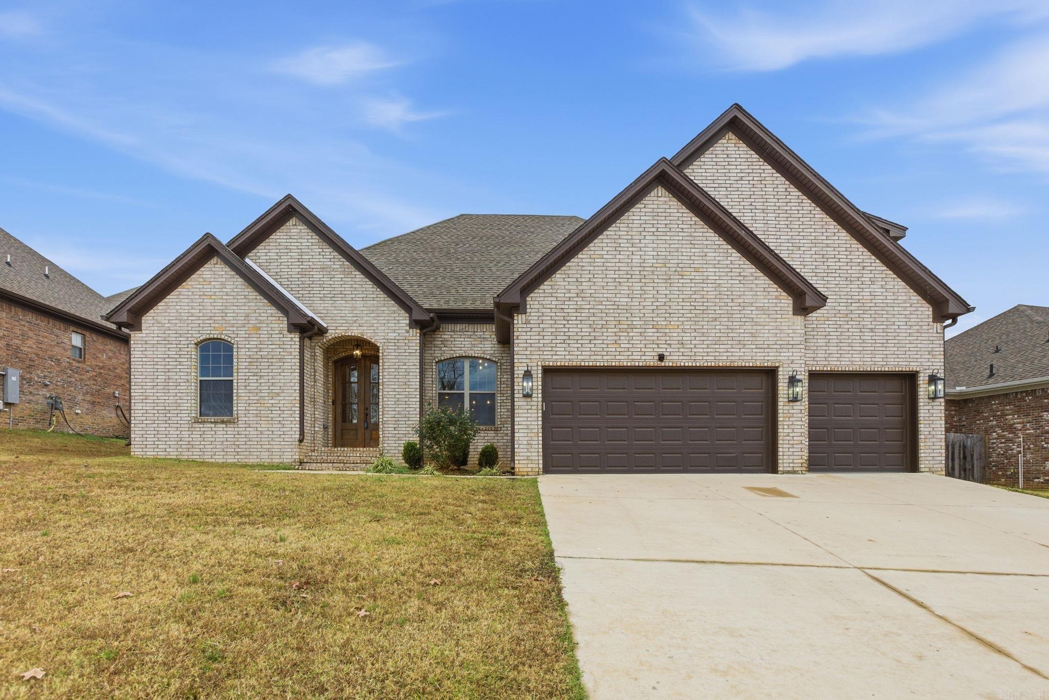17105 Willow Creek Drive Property Photo 1