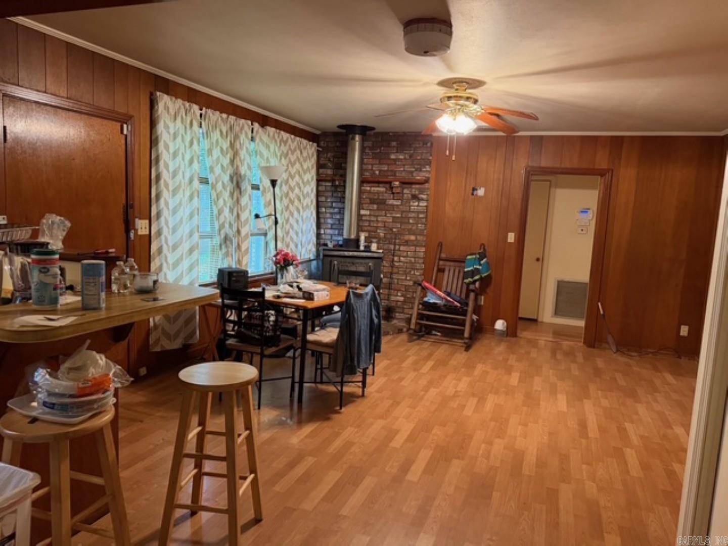 329 Rogers St Property Photo 5