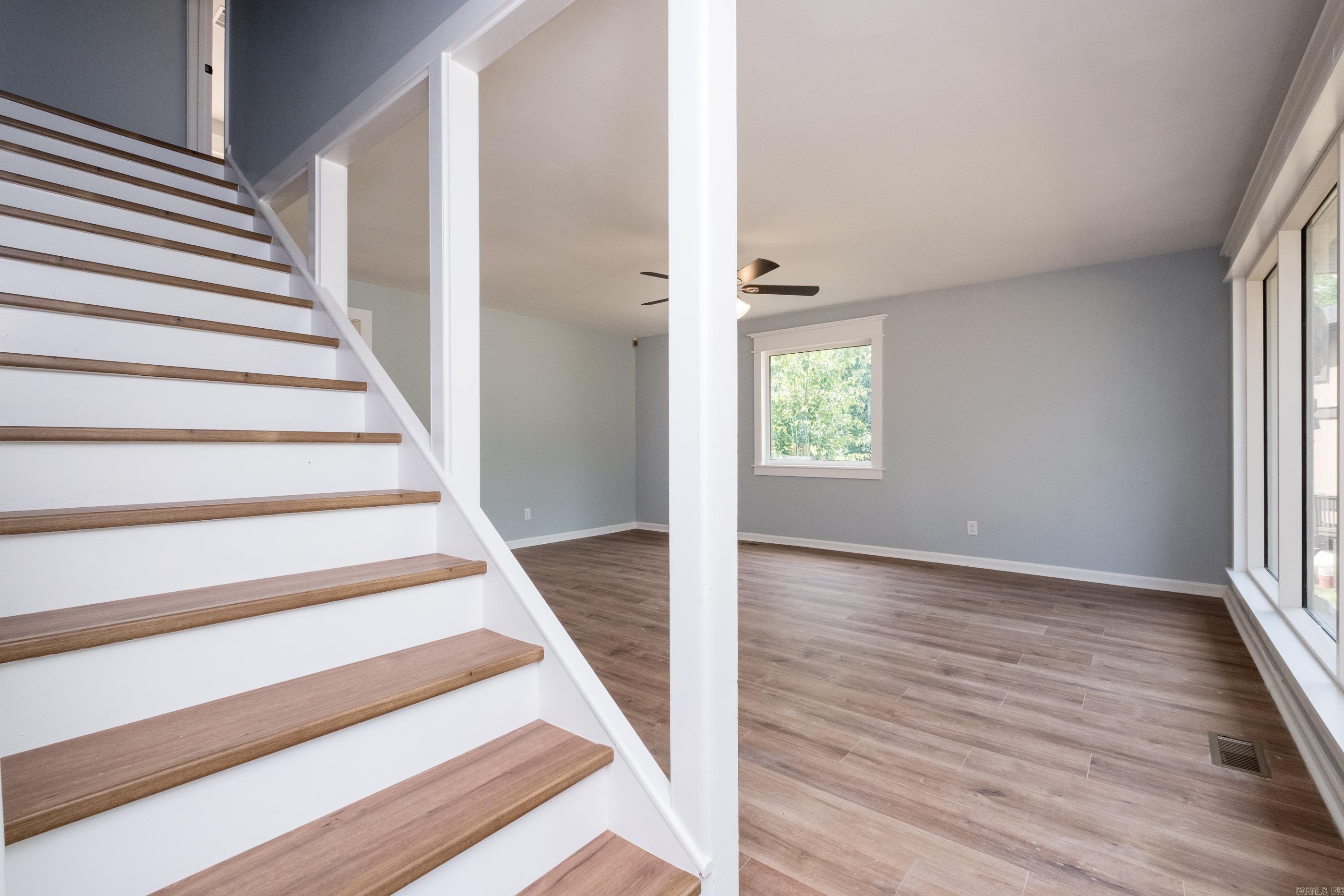 8025 Danwood Drive Property Photo 18