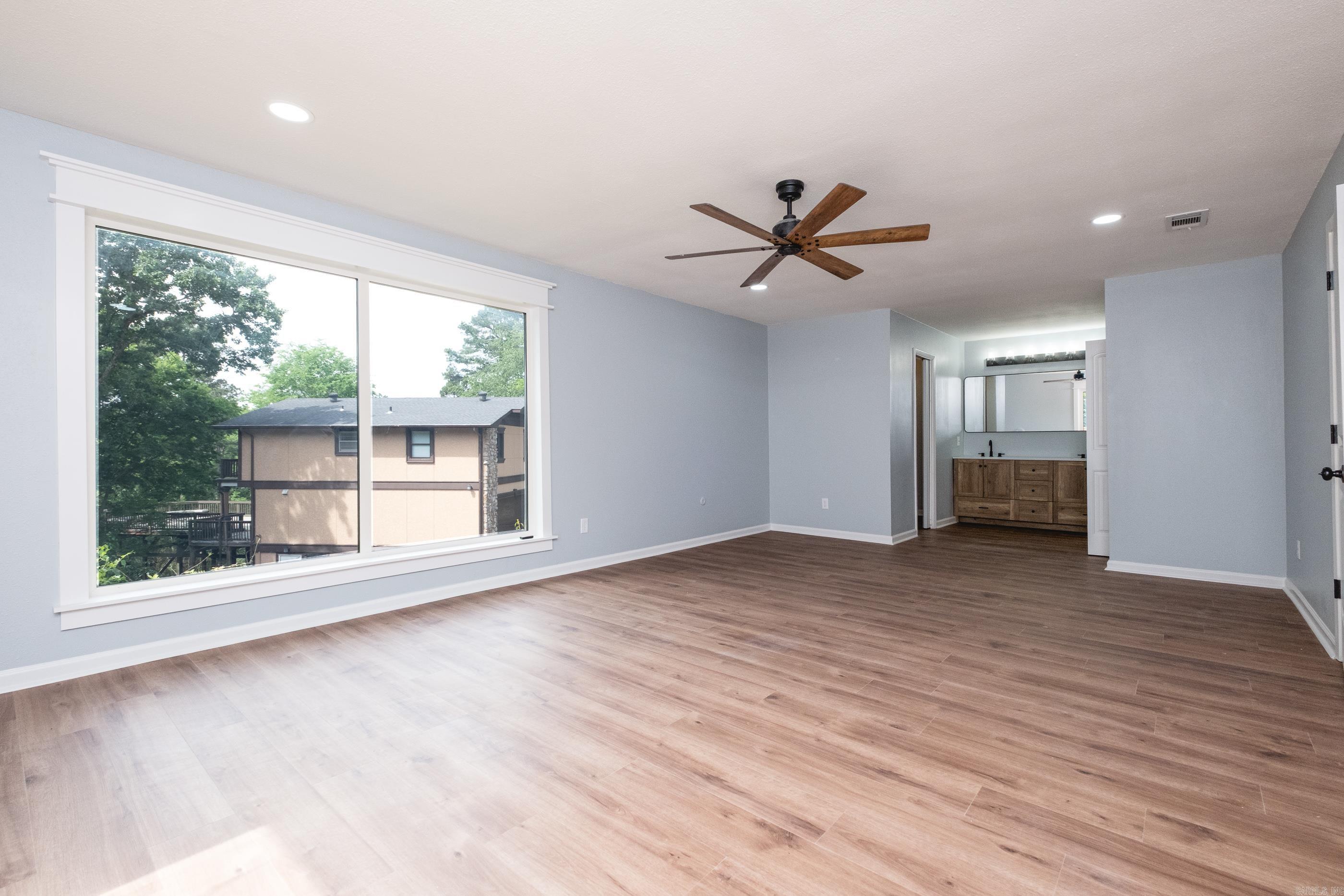 8025 Danwood Drive Property Photo 20