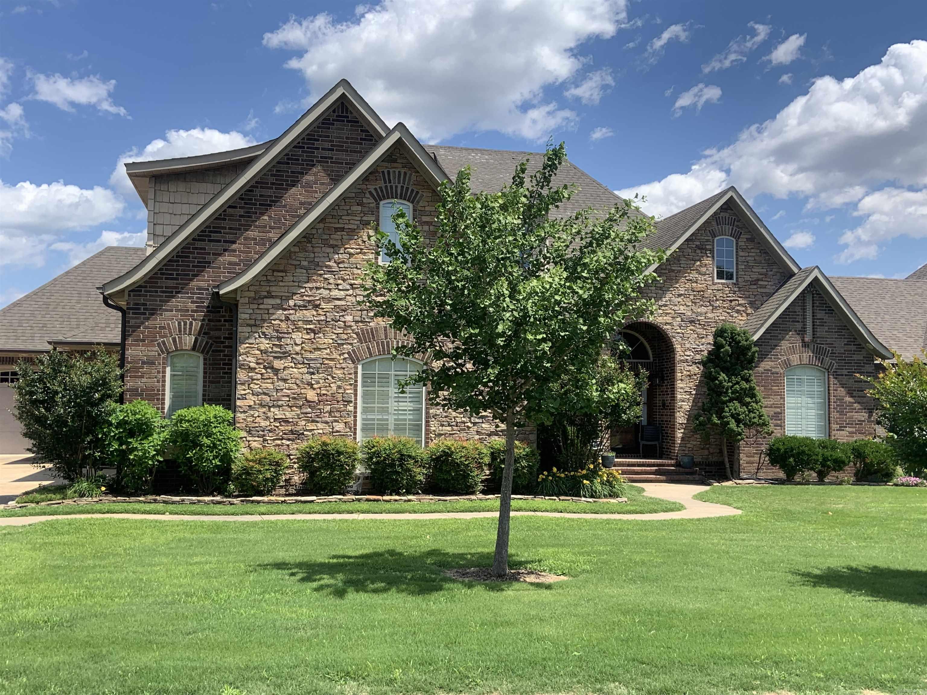 3107 Norman Rockwell Property Photo 1