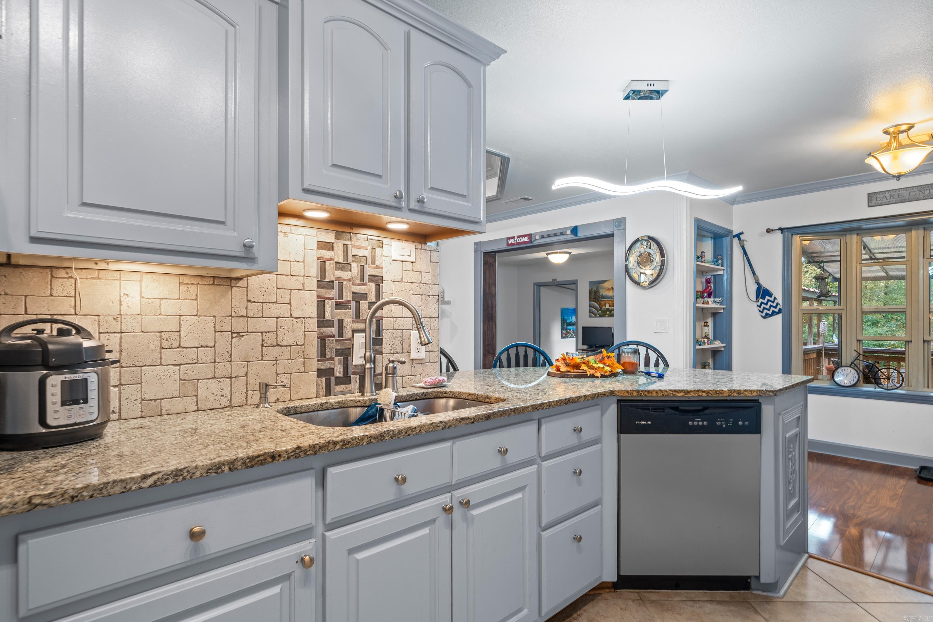 3024 Miracle Heights Cove Property Photo 15