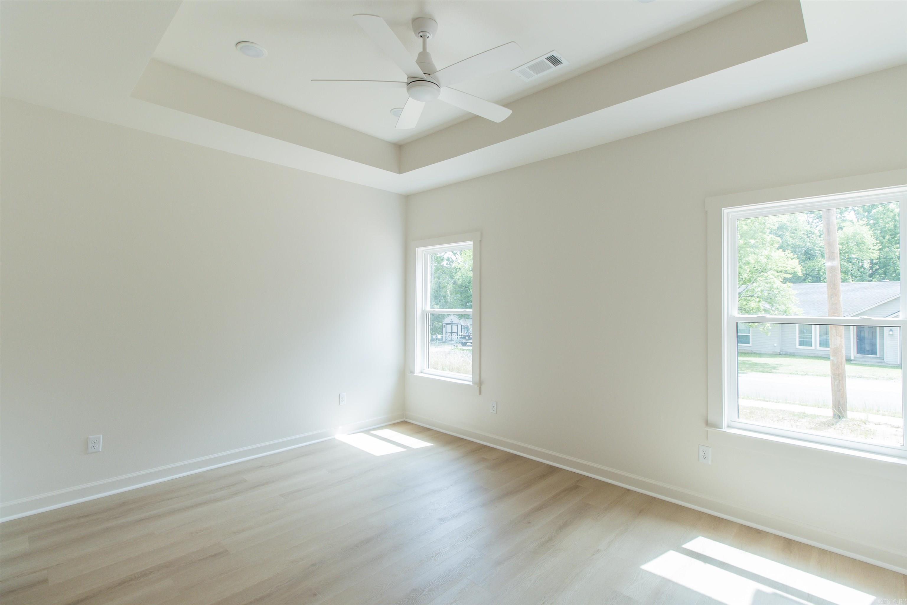 109 Fitzgerald Drive Property Photo 8