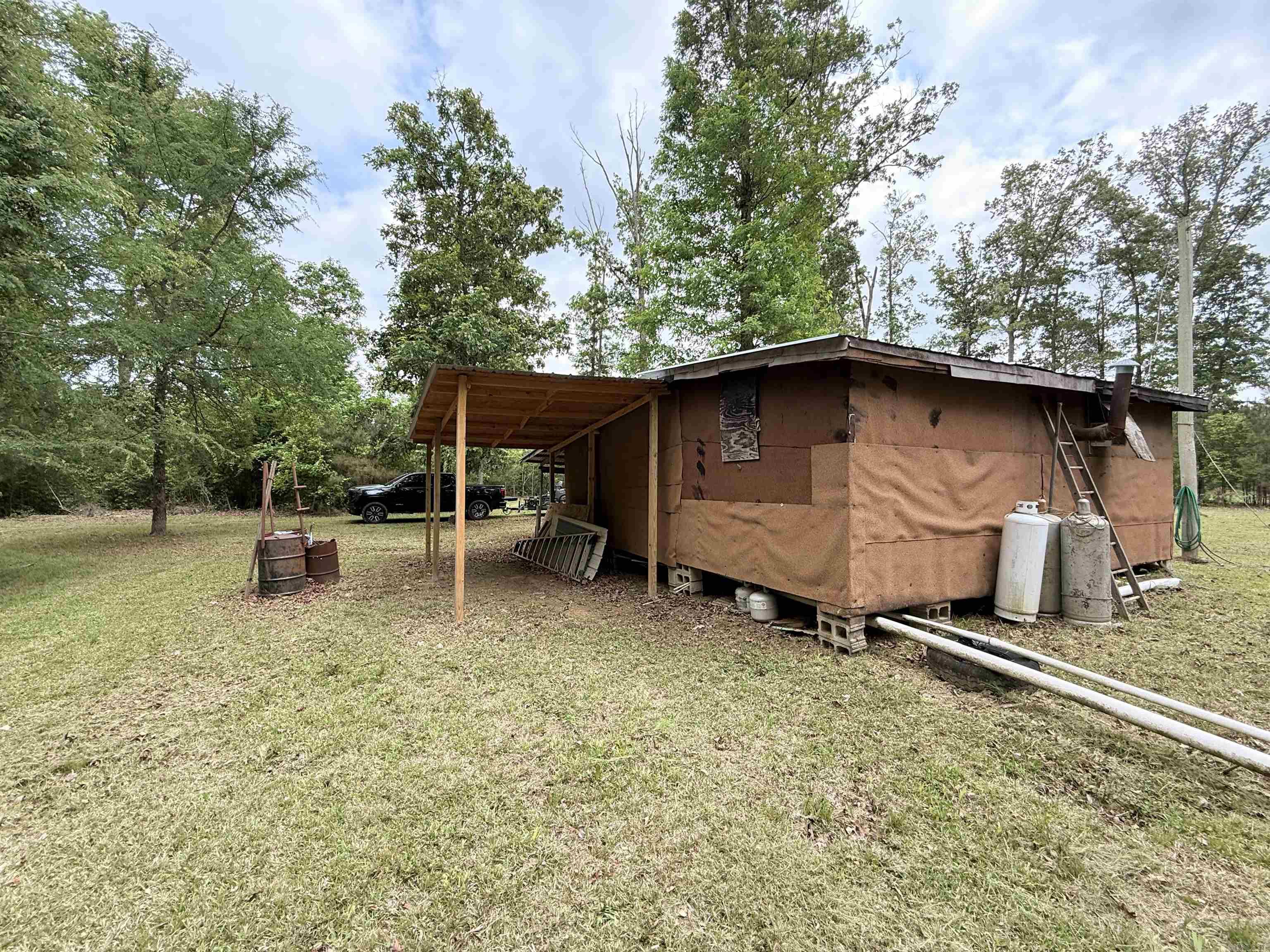 Powerline Property Photo 7