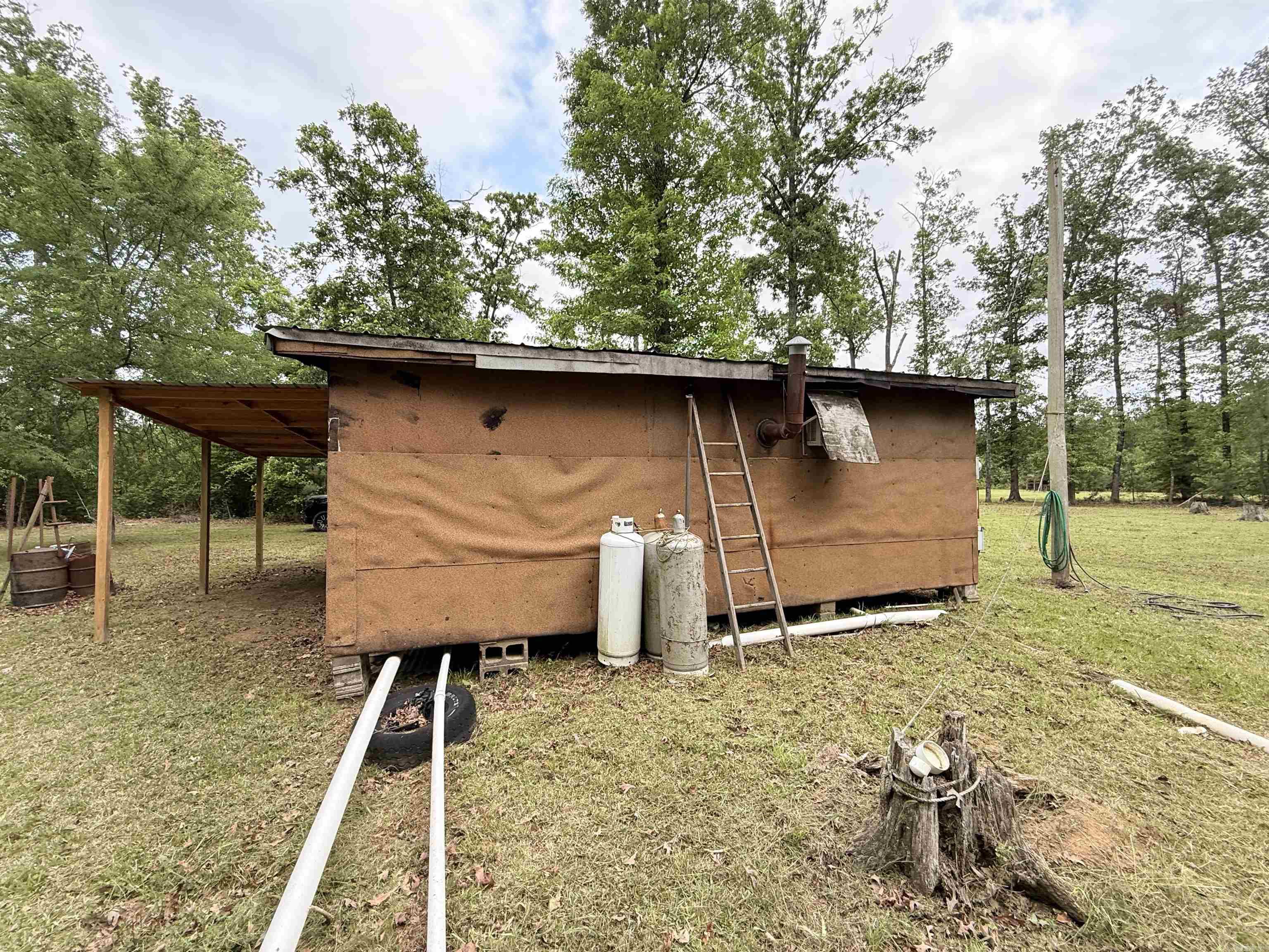 Powerline Property Photo 8
