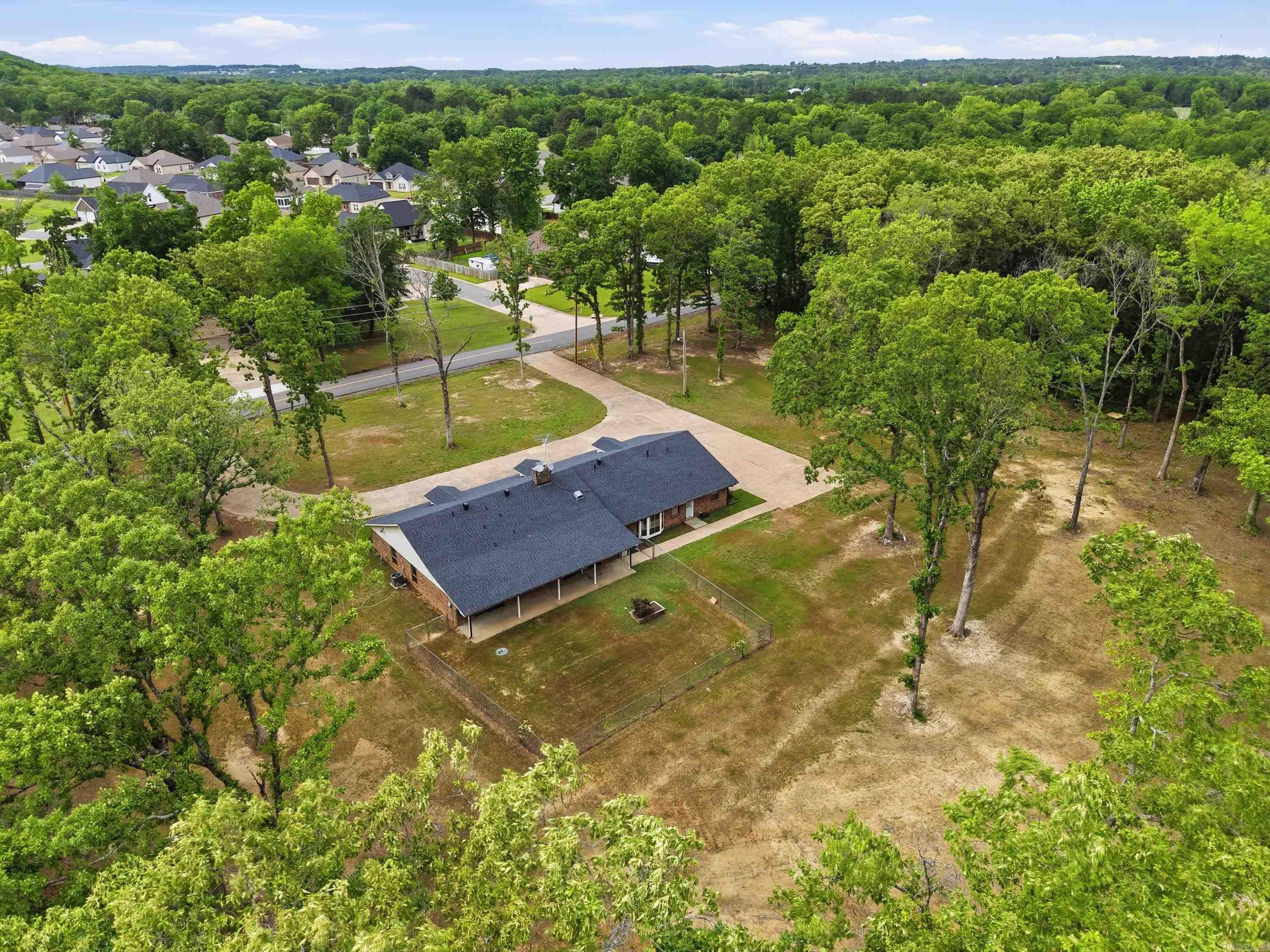 38 Garrett Lane Property Photo 4