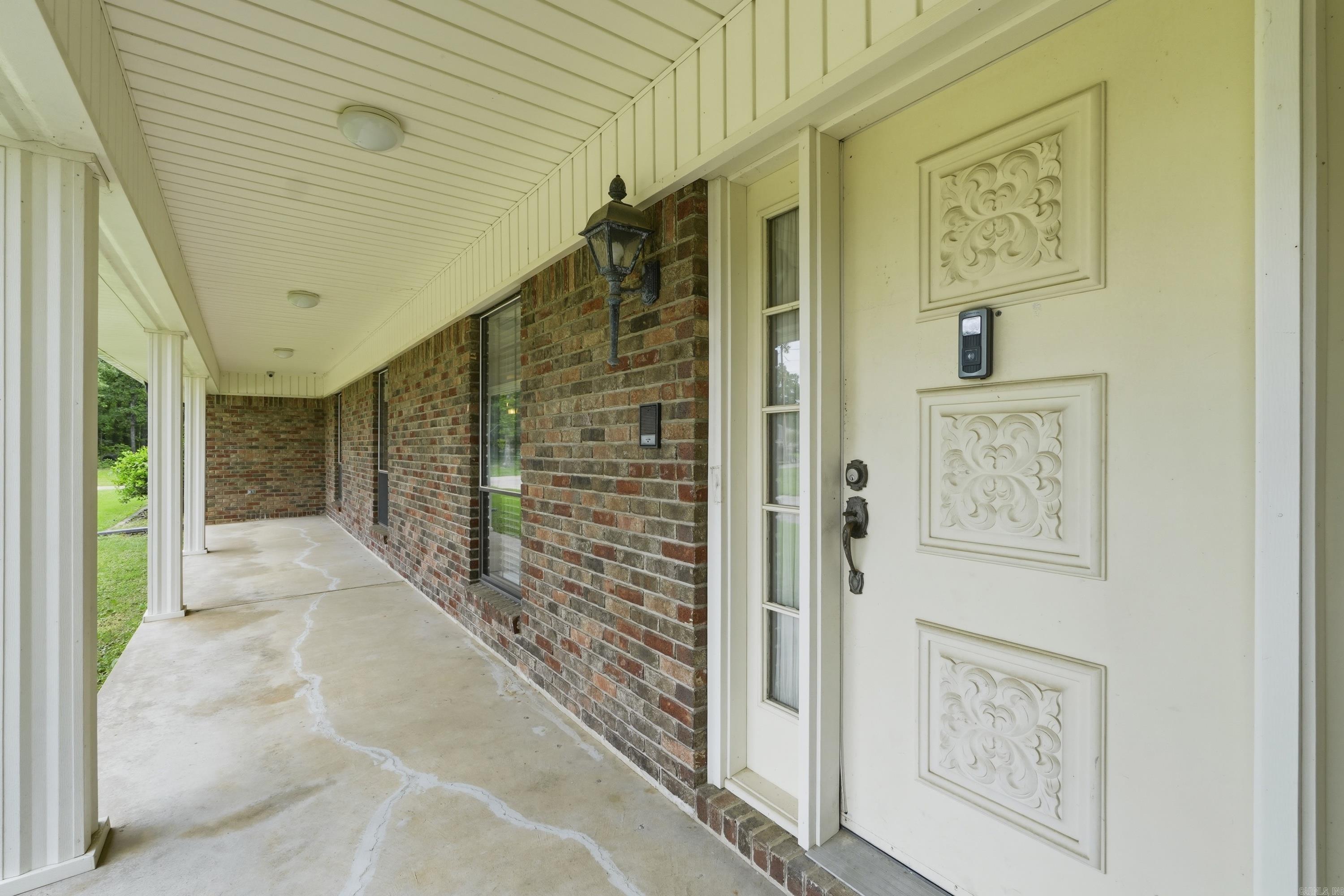 38 Garrett Lane Property Photo 6