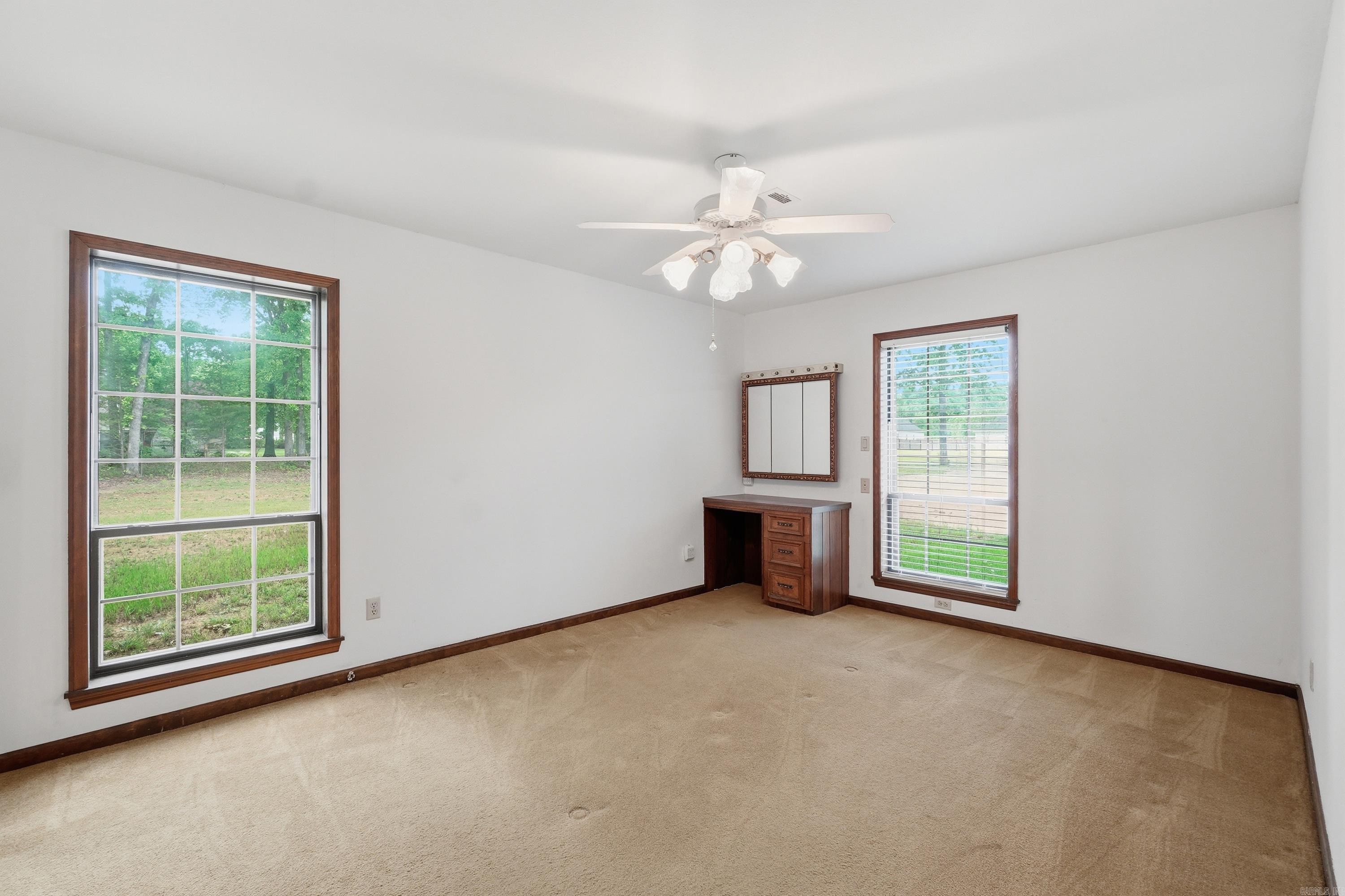 38 Garrett Lane Property Photo 25