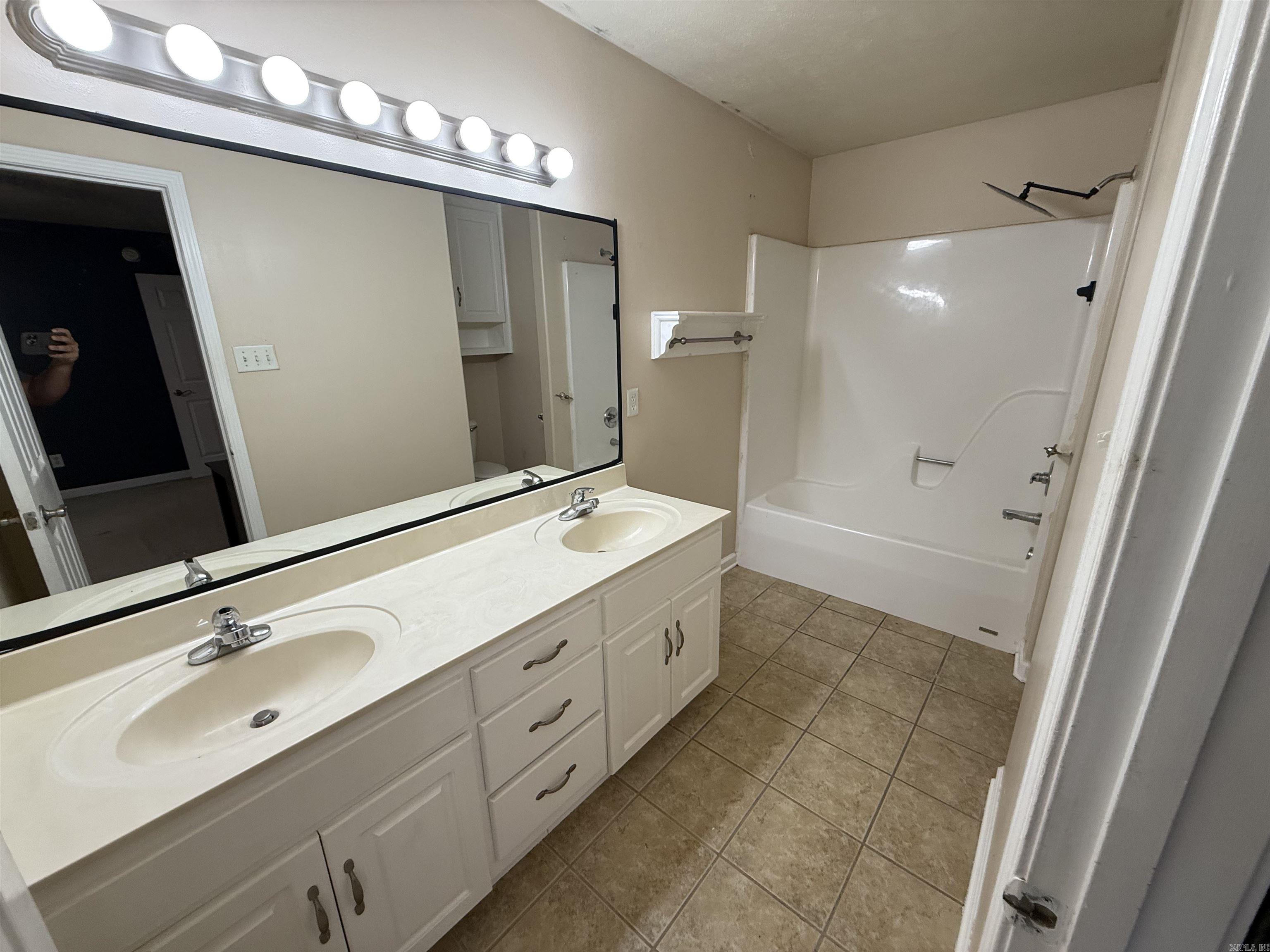 72 Cinnamon Drive Property Photo 10