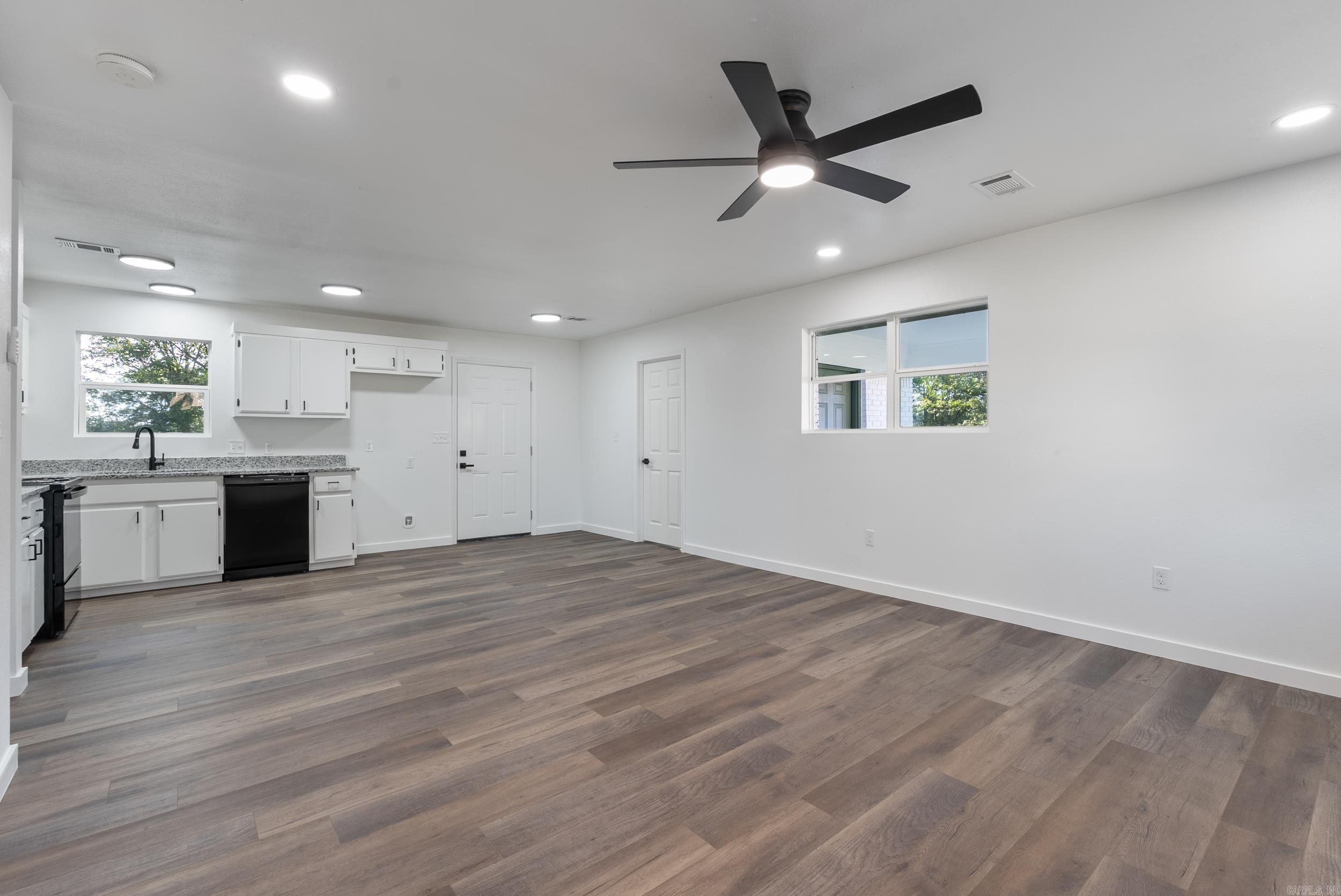 103 Maple Street Property Photo 15