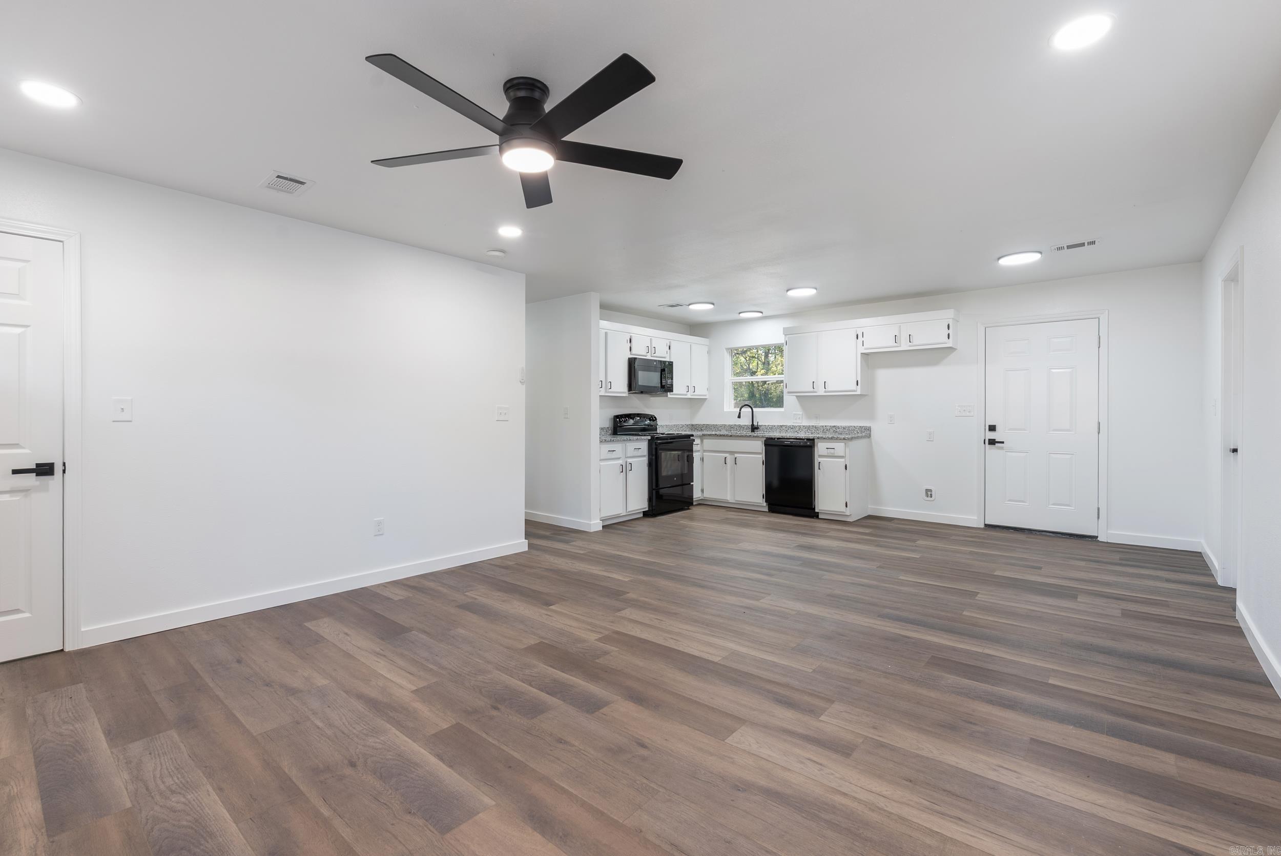 103 Maple Street Property Photo 16