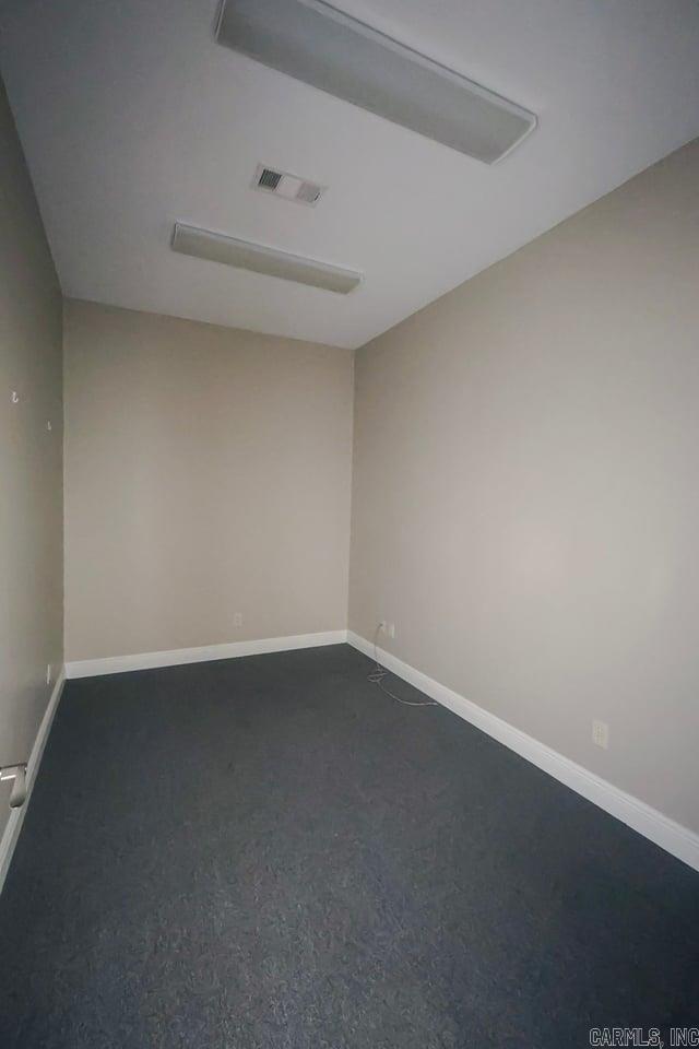 625 E Main St Property Photo 15