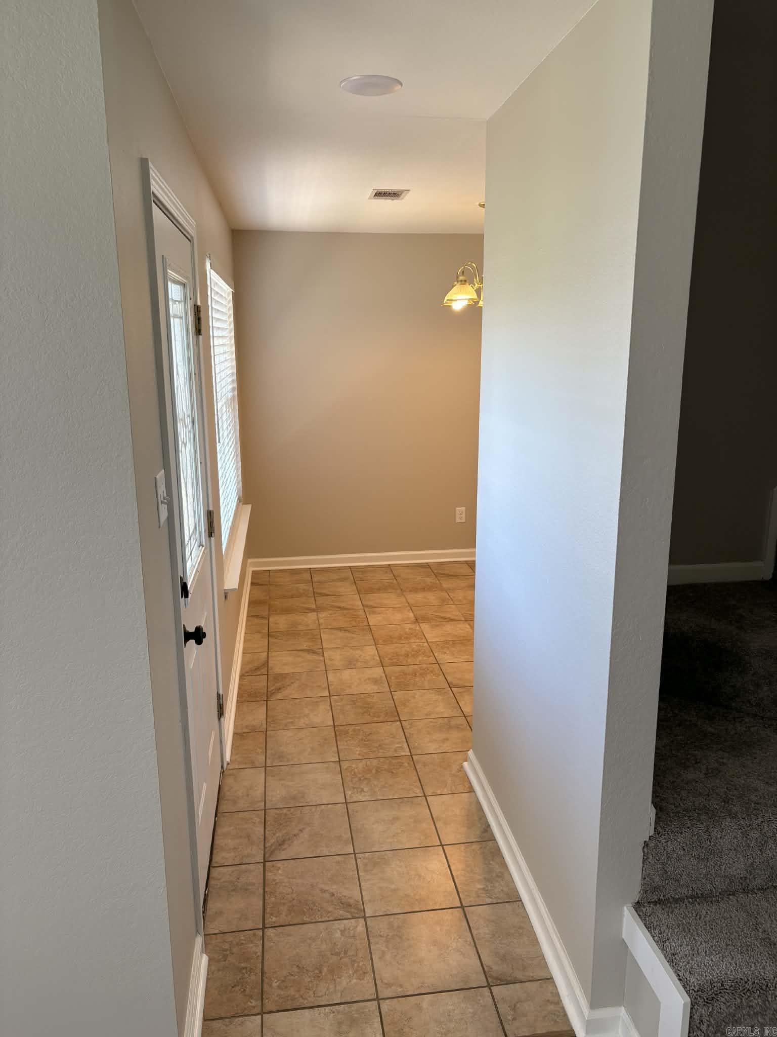 106 Tamarack Court Property Photo 4