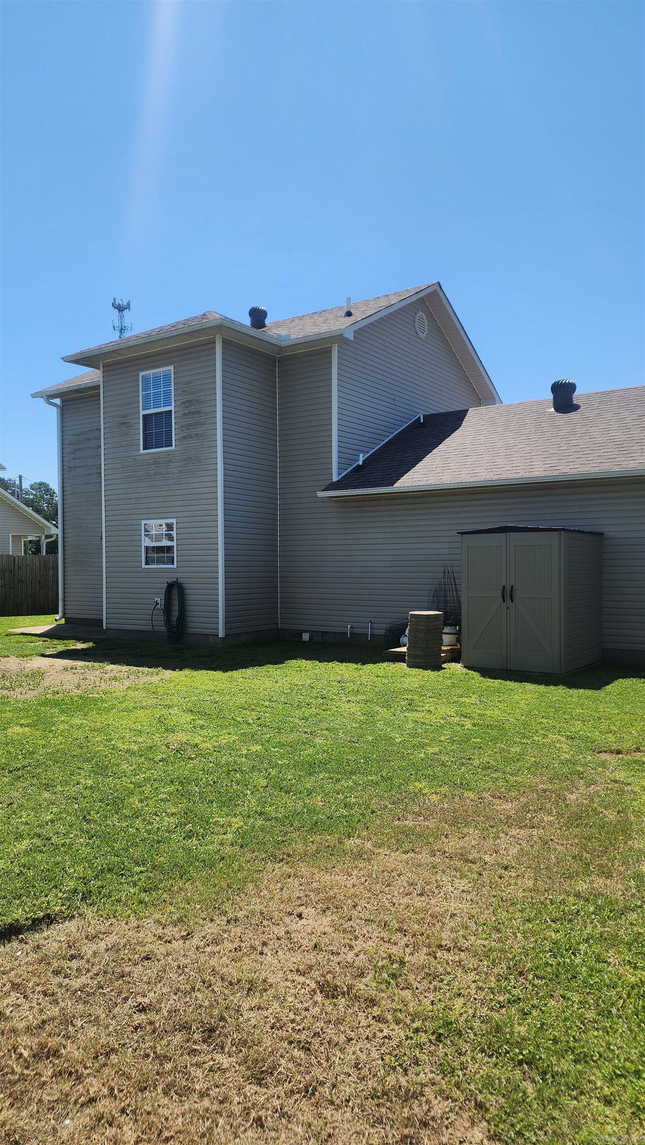 106 Tamarack Court Property Photo 23