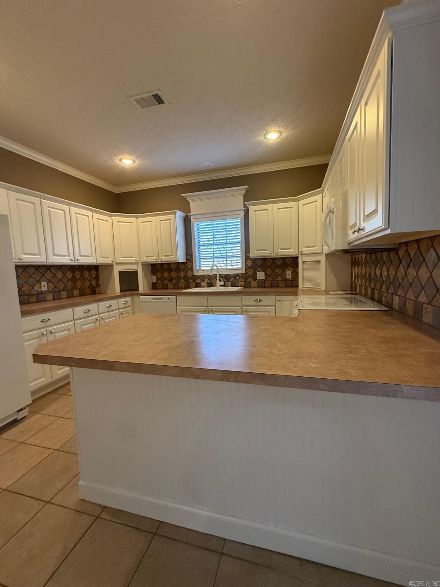 3805 Irby Drive Property Photo 7