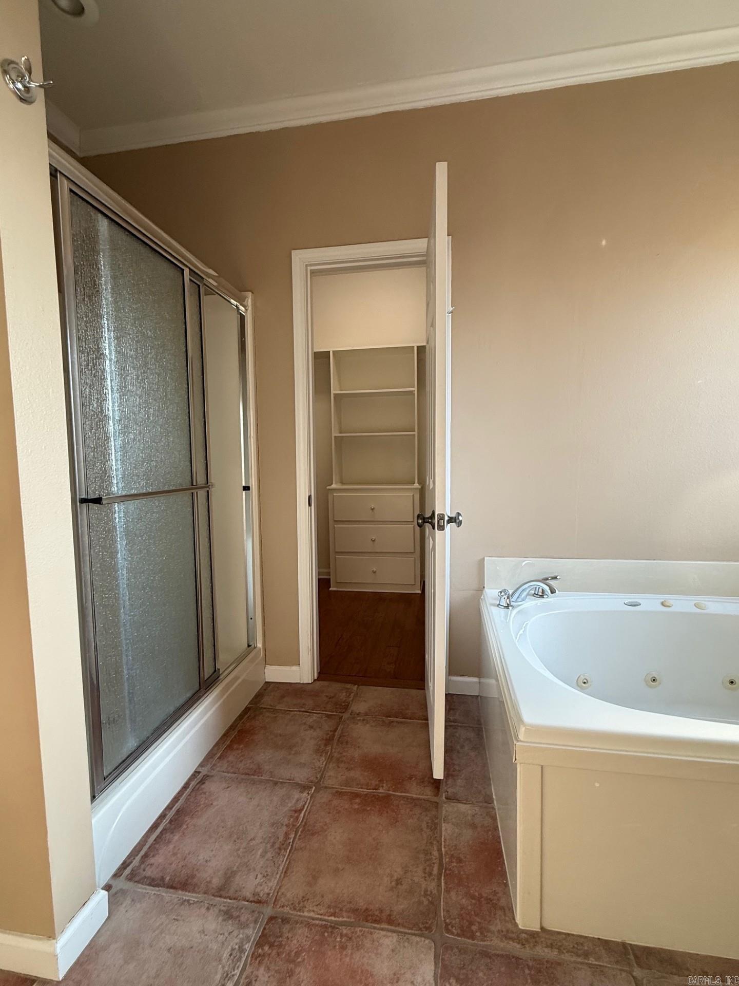 3805 Irby Drive Property Photo 9