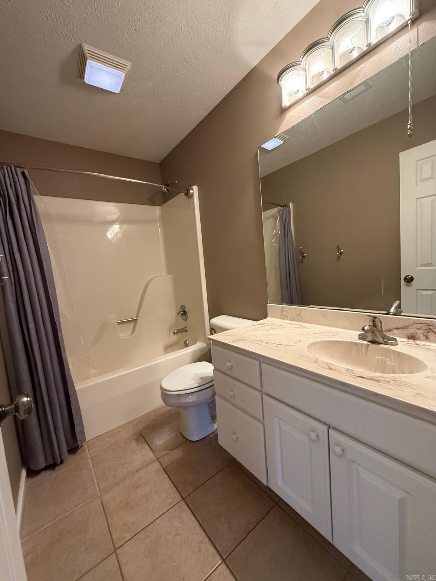 3805 Irby Drive Property Photo 12