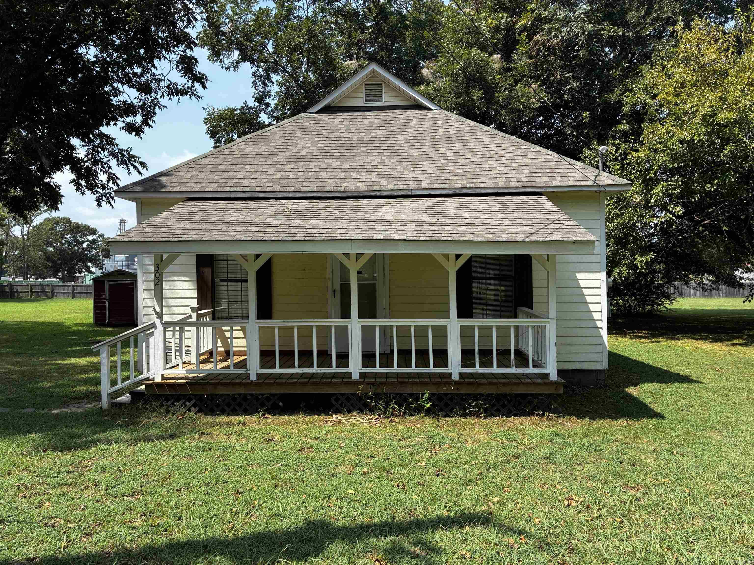 302 Spring Street Property Photo 9