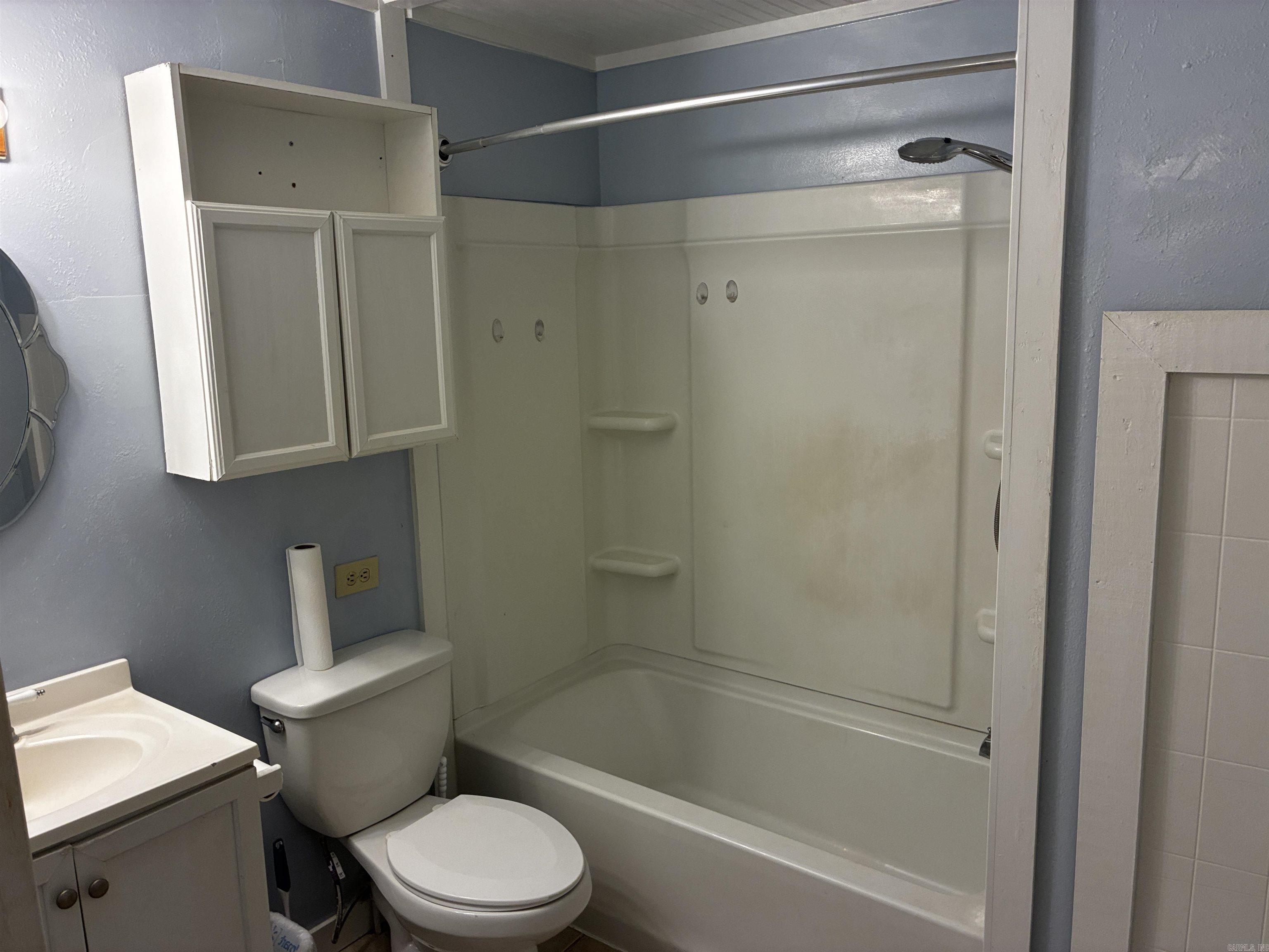 302 Spring Street Property Photo 23