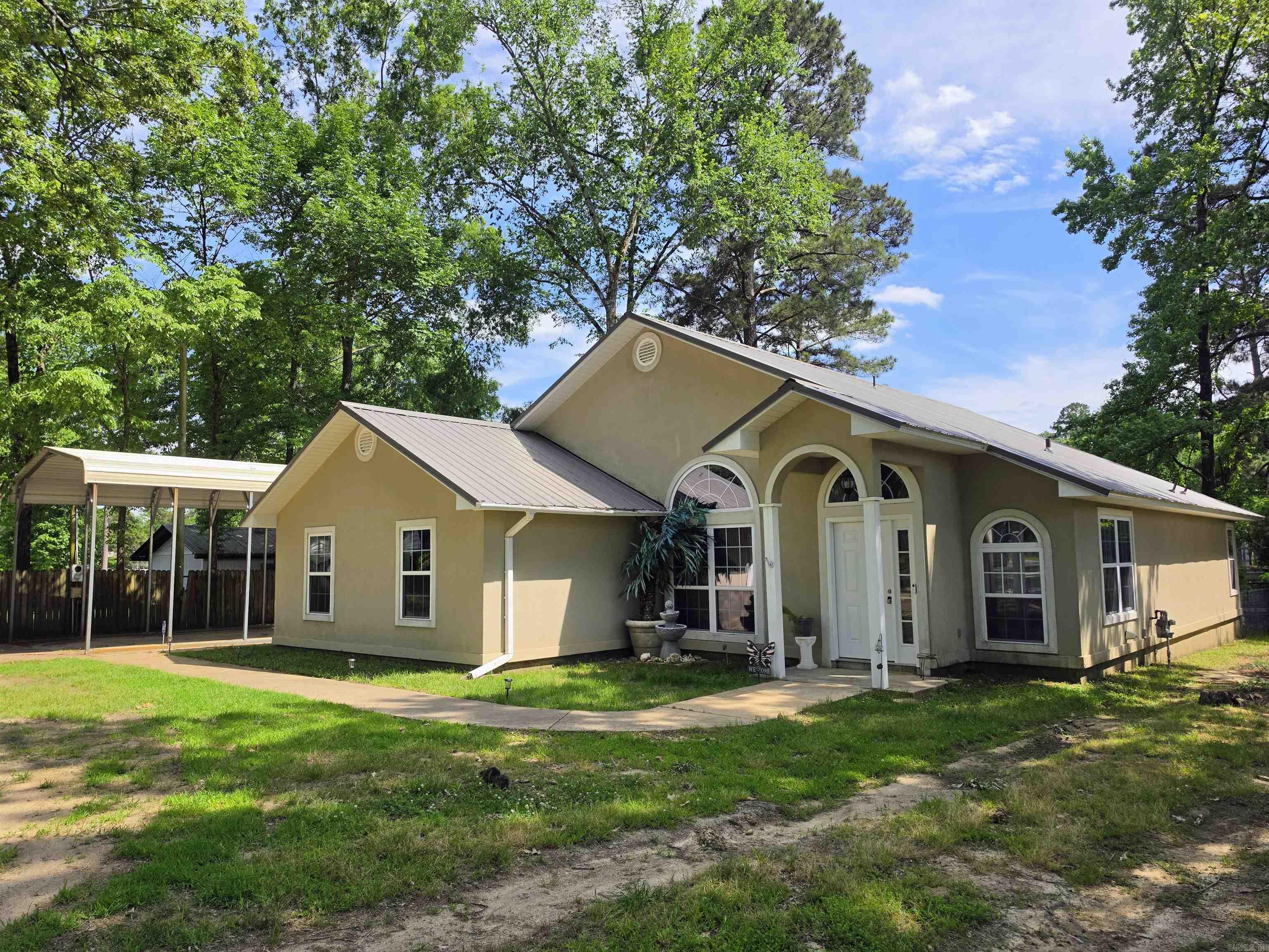 150 Lakeaire Terrace Property Photo 1