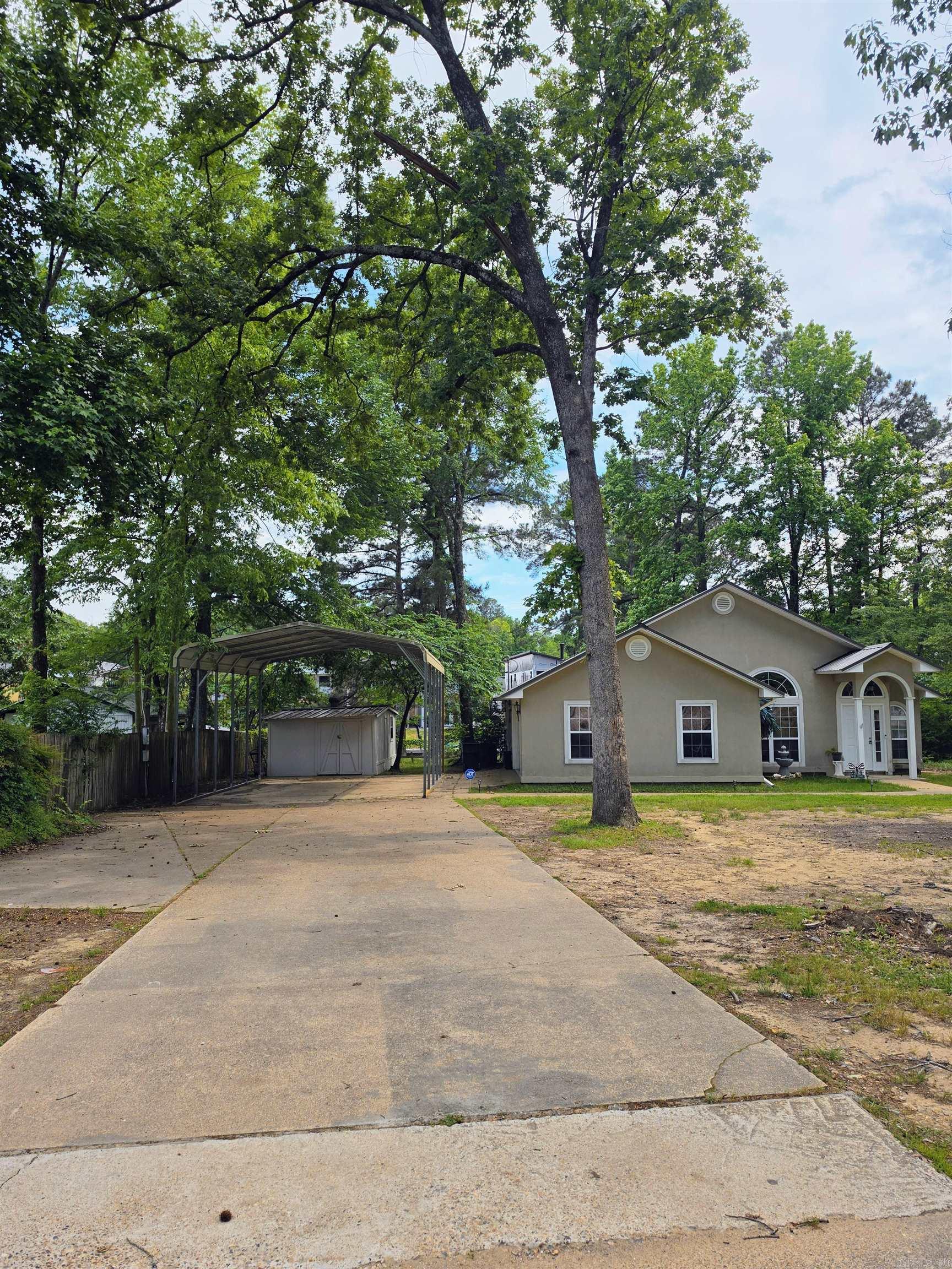 150 Lakeaire Terrace Property Photo 14