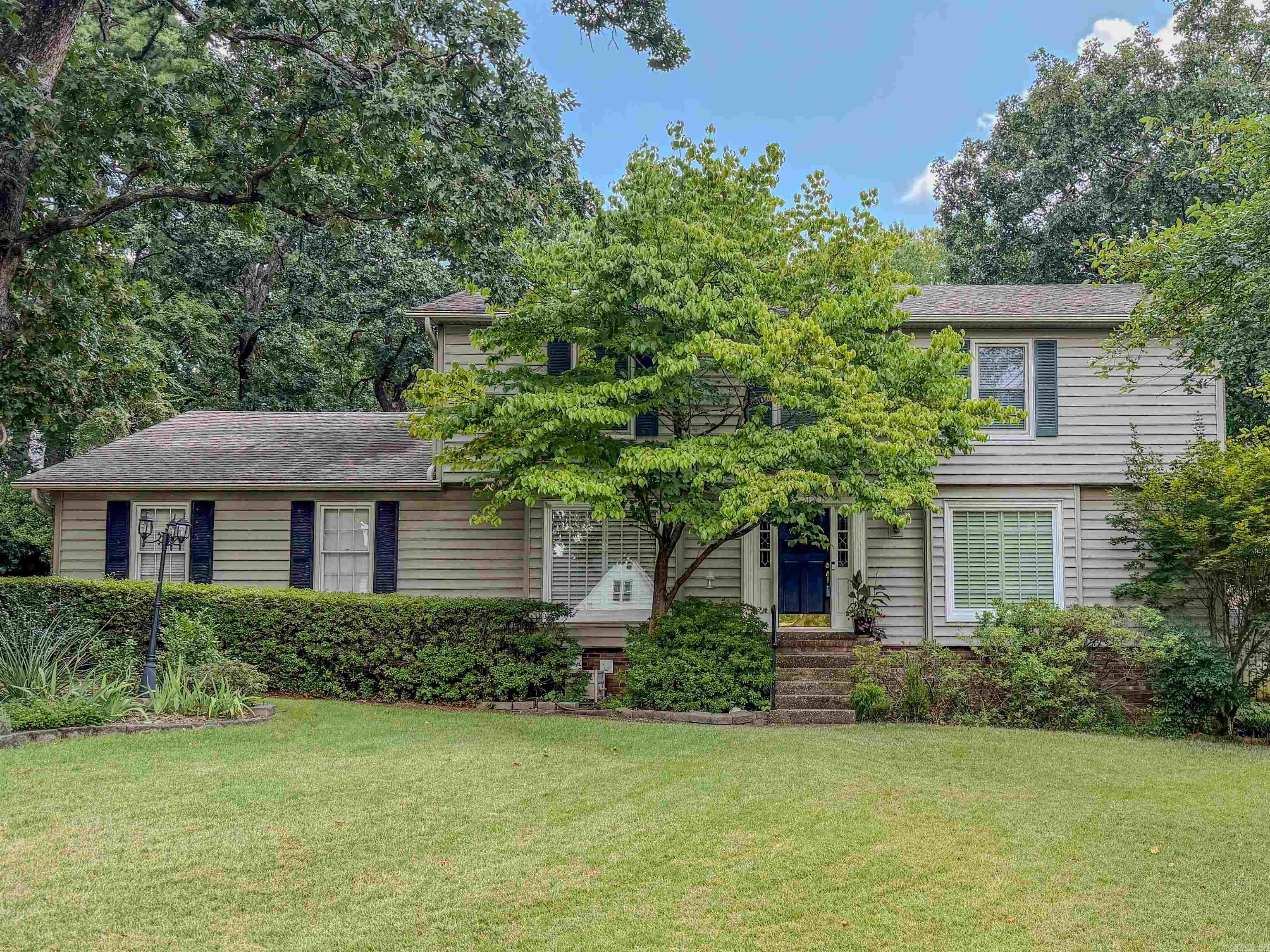 3 Amesbury Ct Property Photo 1