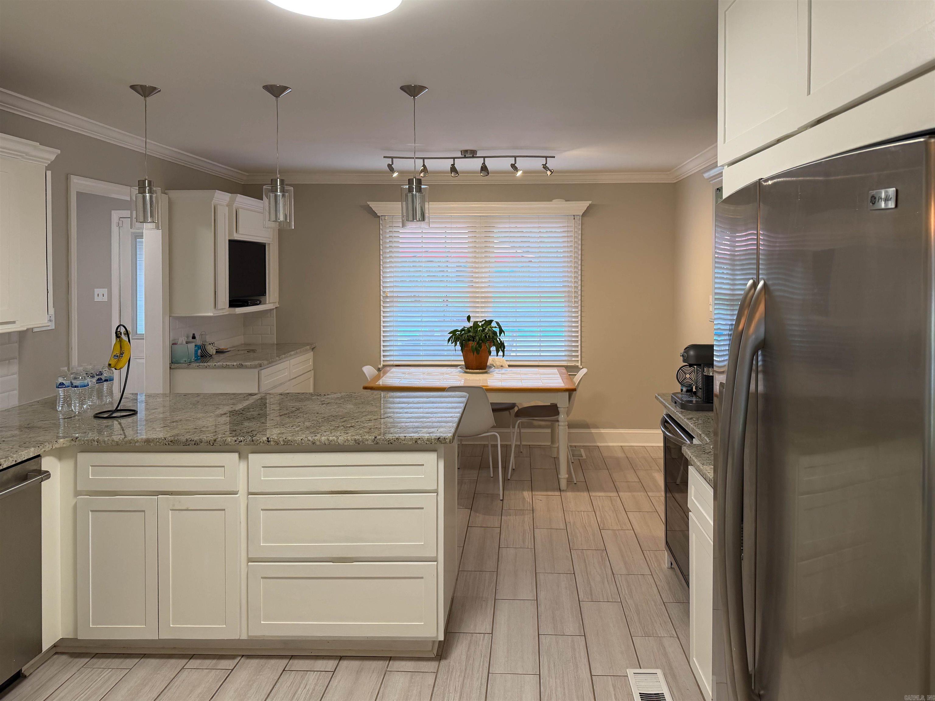3 Amesbury Ct Property Photo 32