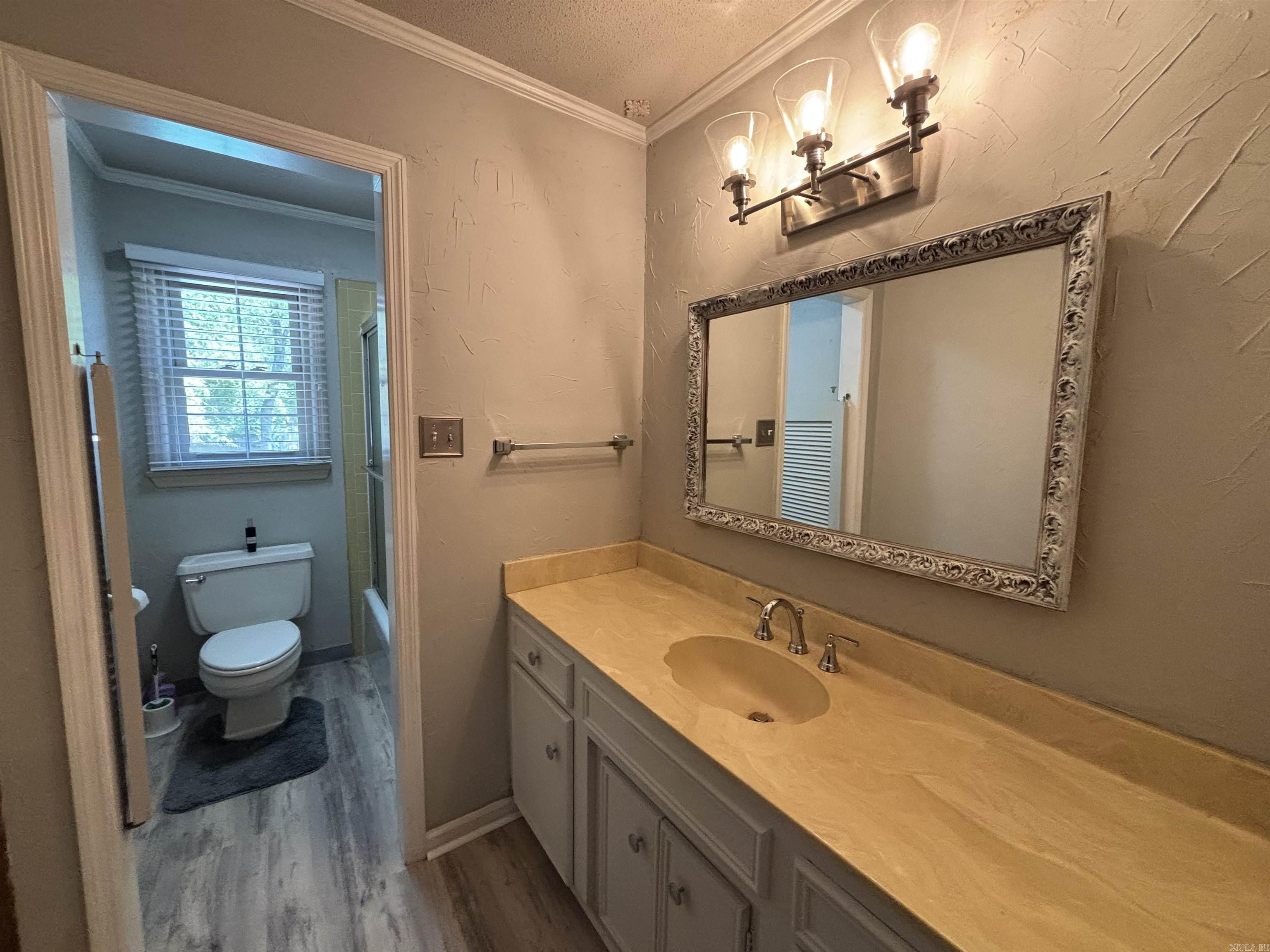 3 Amesbury Ct Property Photo 44