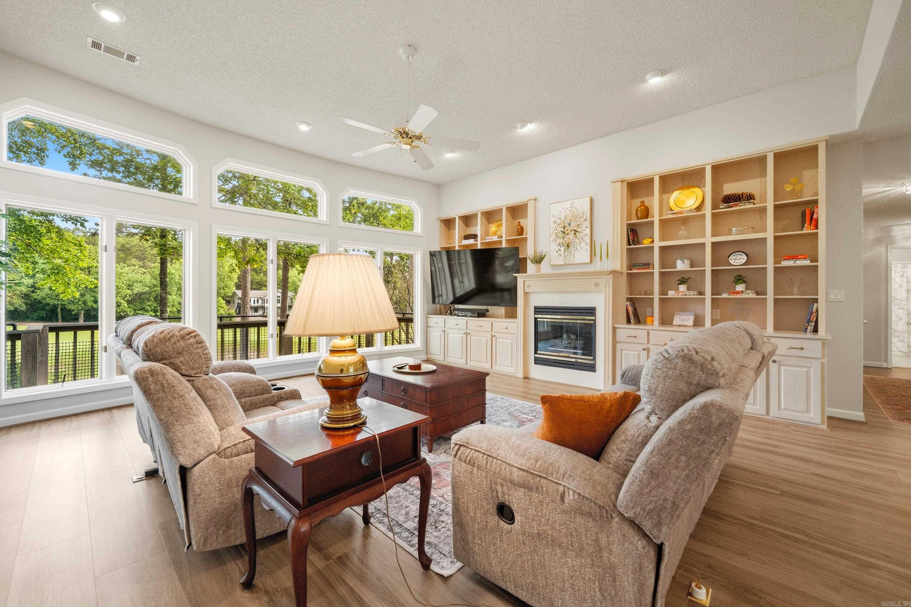 18 Fastota Lane Property Photo 3