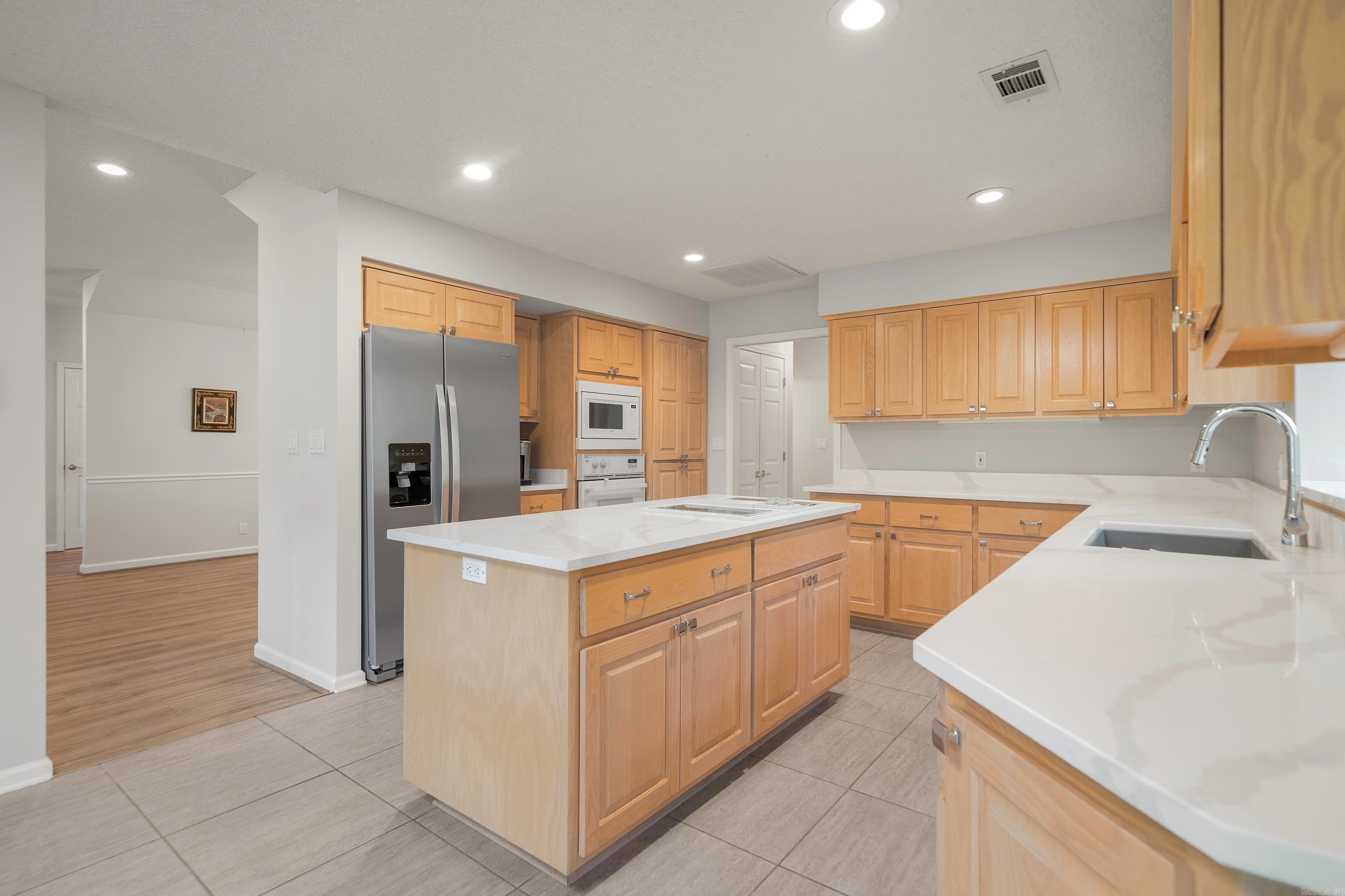 18 Fastota Lane Property Photo 10