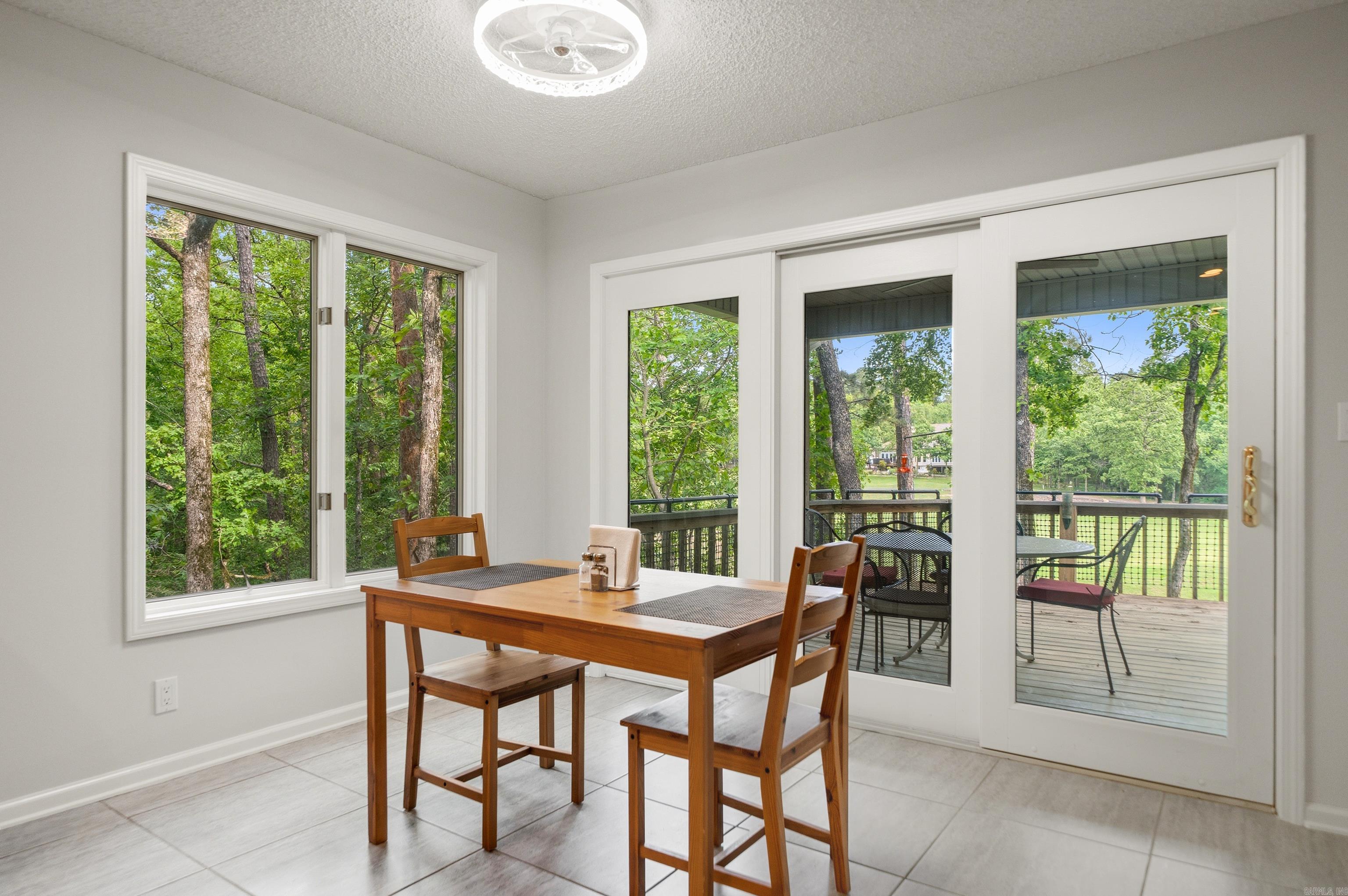 18 Fastota Lane Property Photo 12