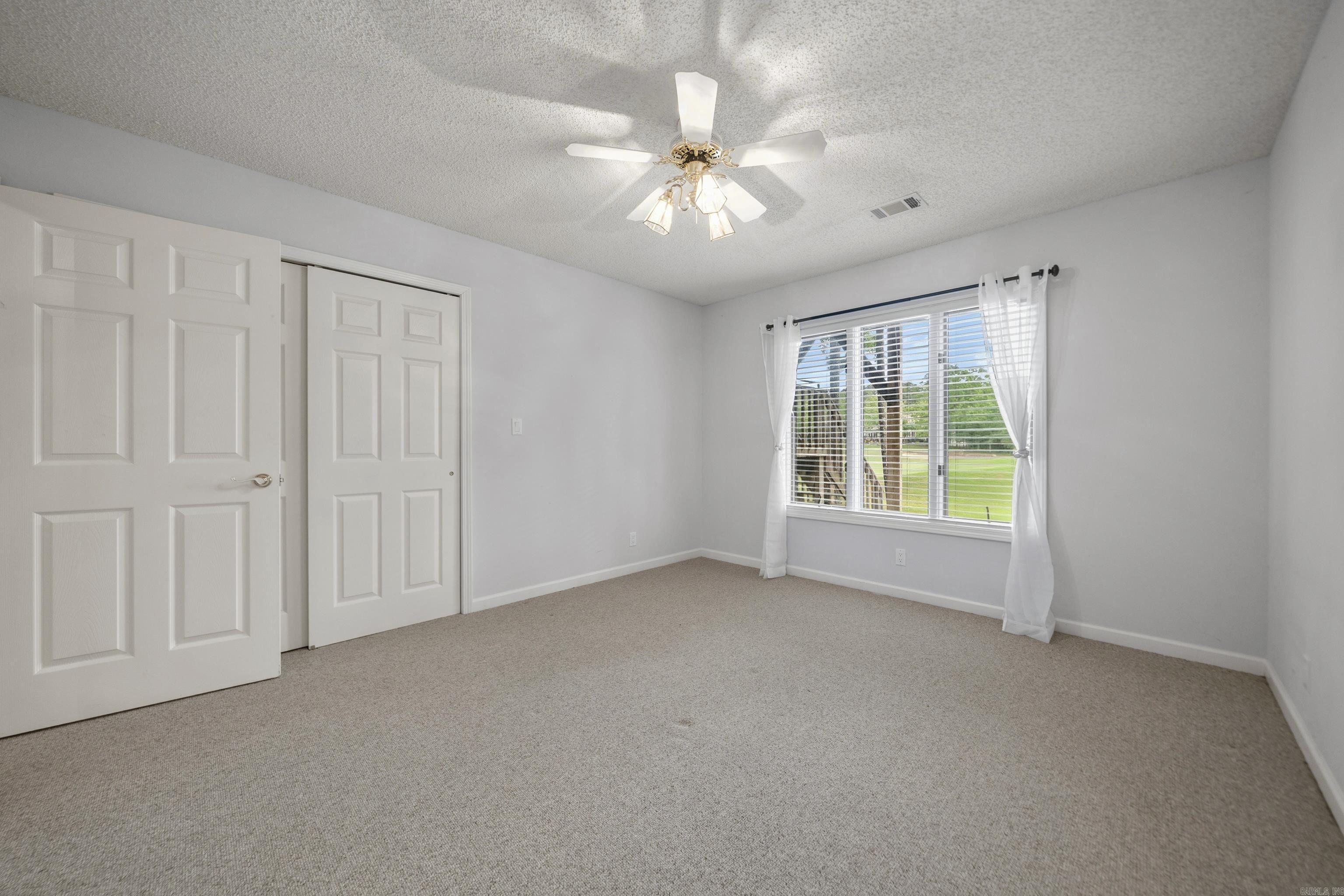 18 Fastota Lane Property Photo 24