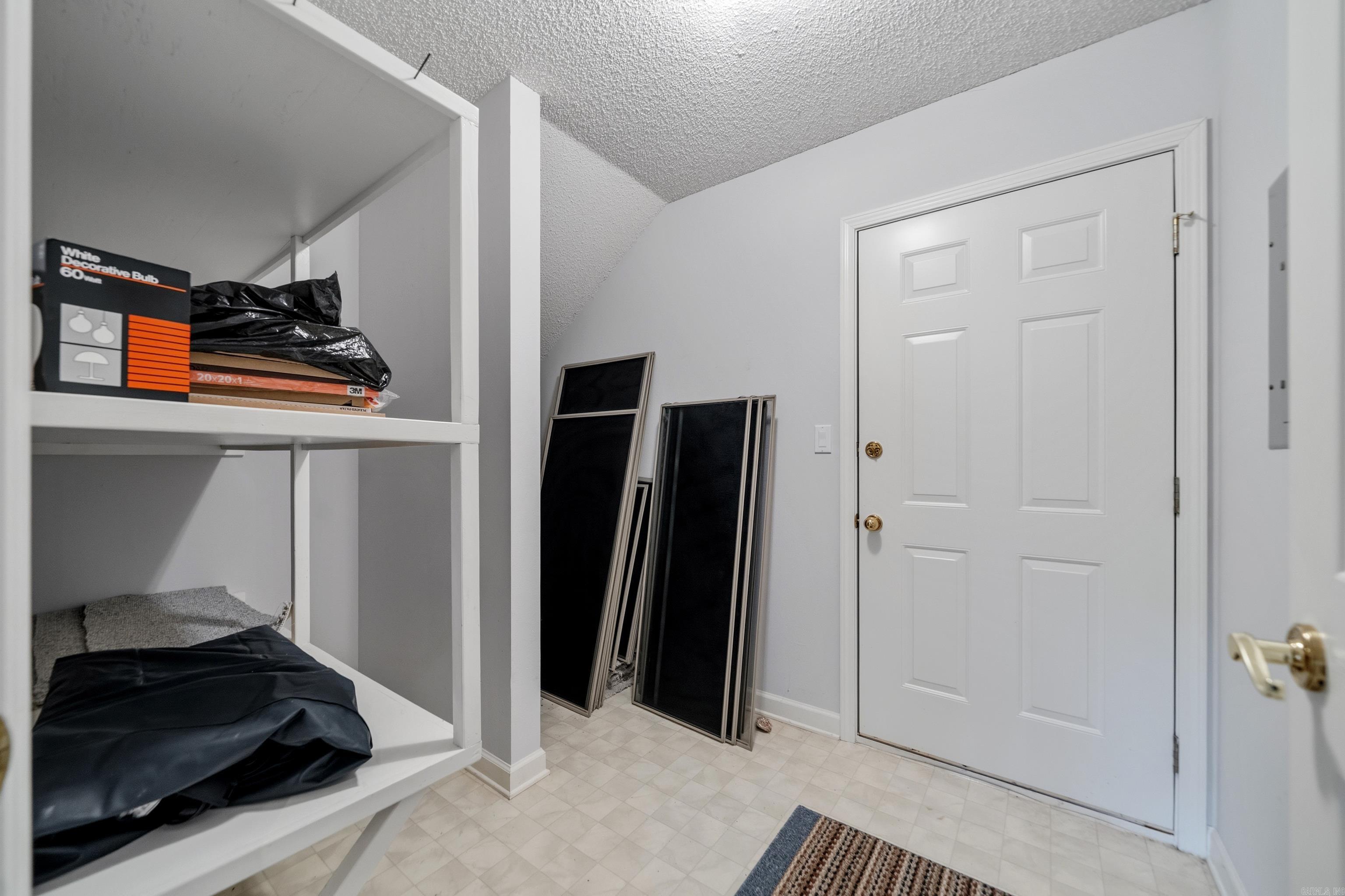 18 Fastota Lane Property Photo 28