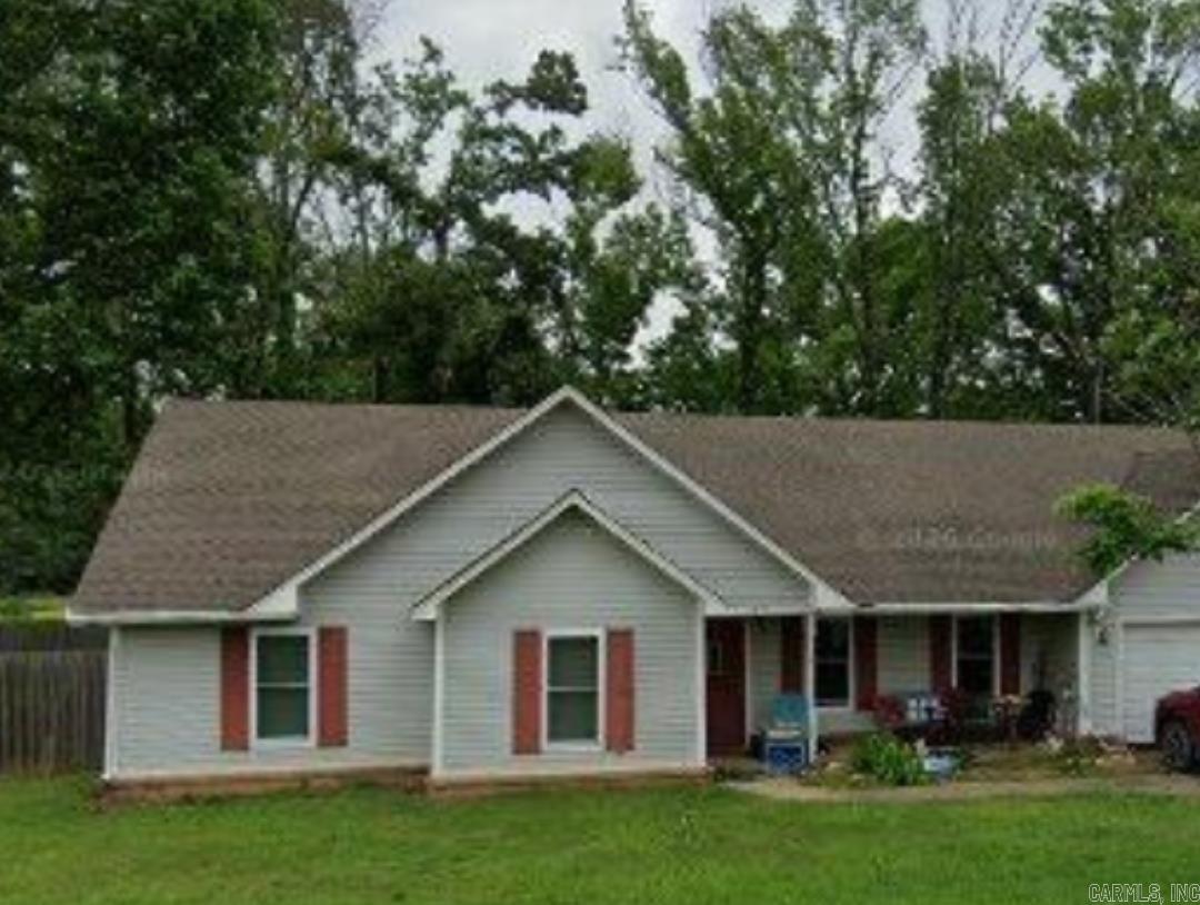 1024 Highland Boulevard Property Photo 1