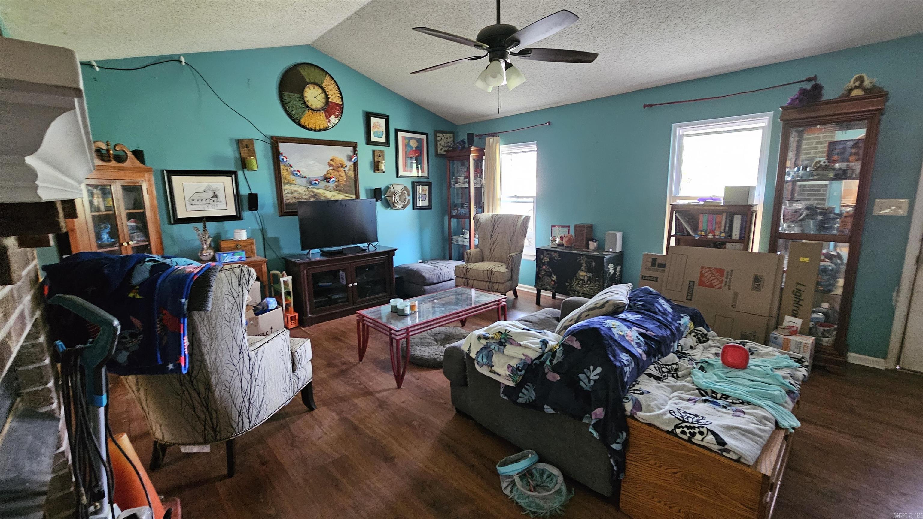 1024 Highland Boulevard Property Photo 3