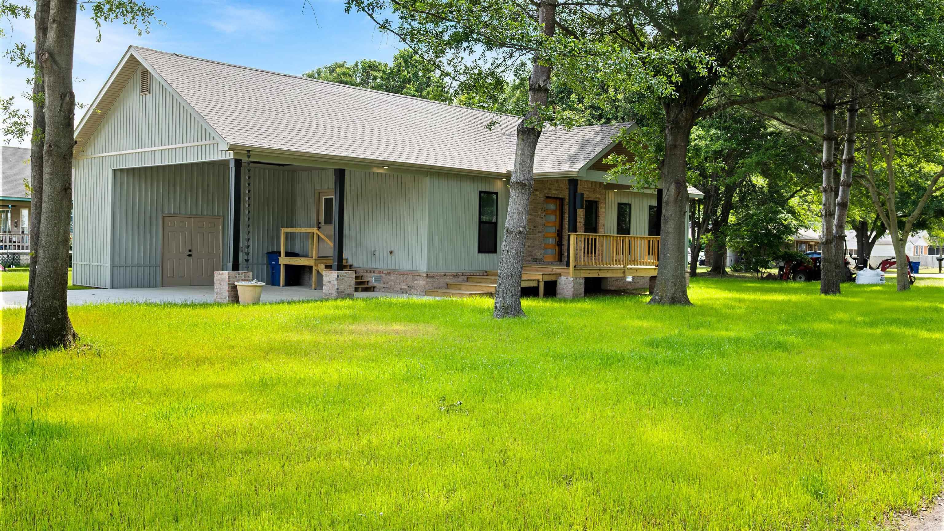 301 Dogwood St Property Photo 30