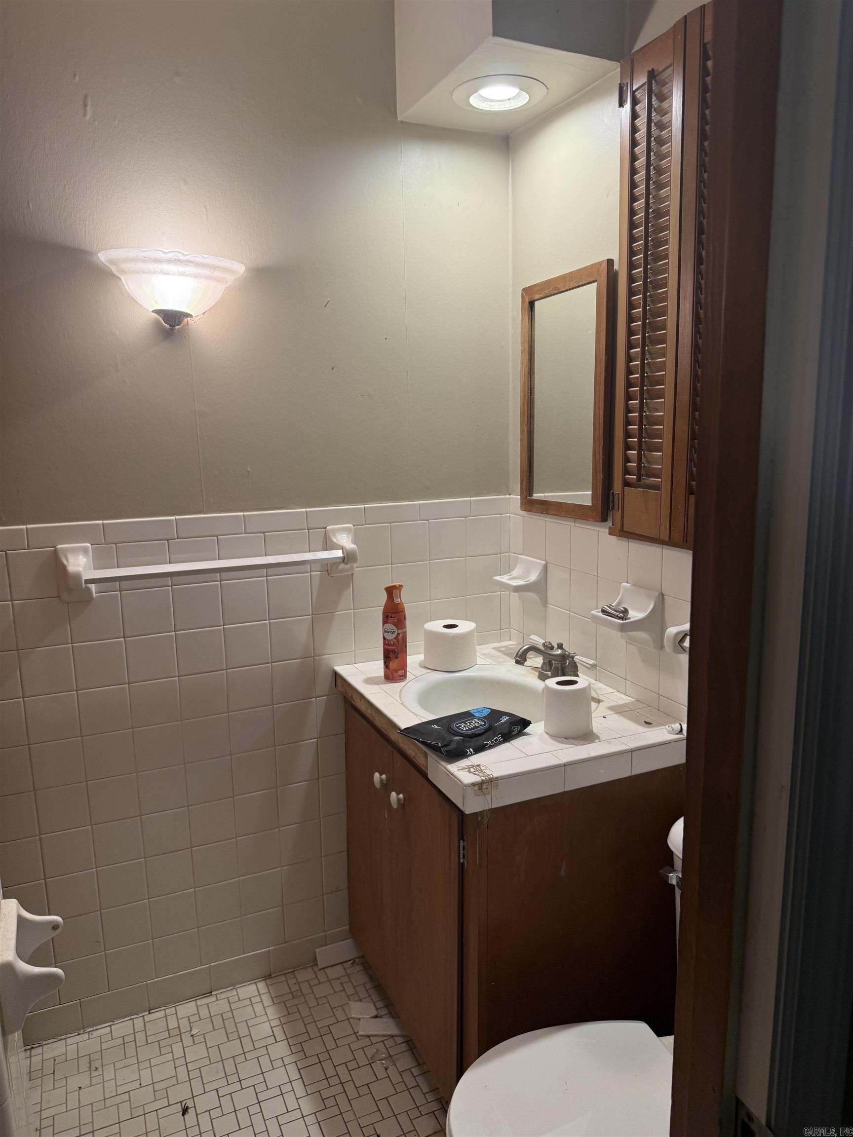 702 Overstreet Property Photo 22