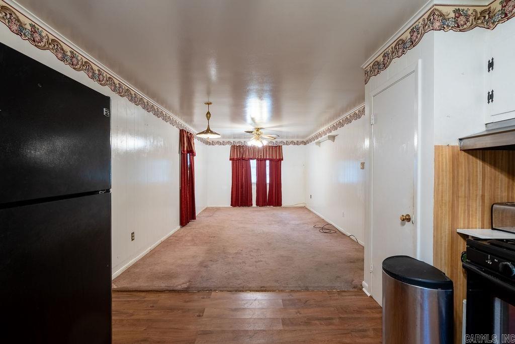 110 W Curran Street Property Photo 8