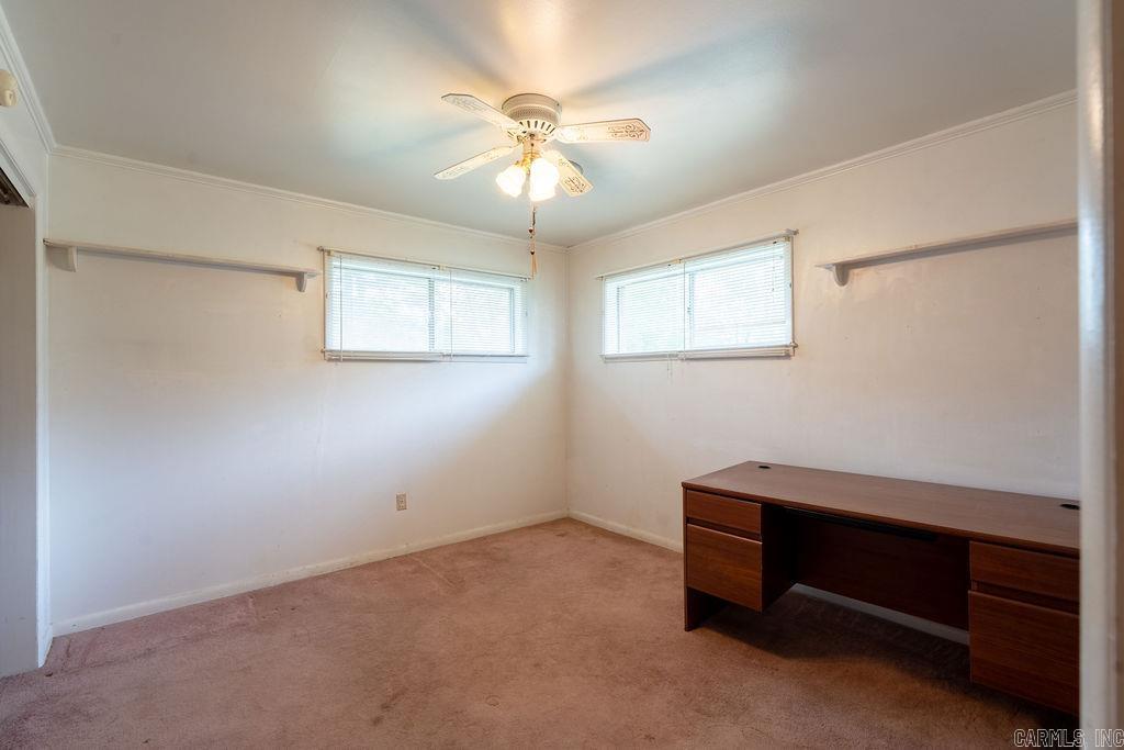 110 W Curran Street Property Photo 24