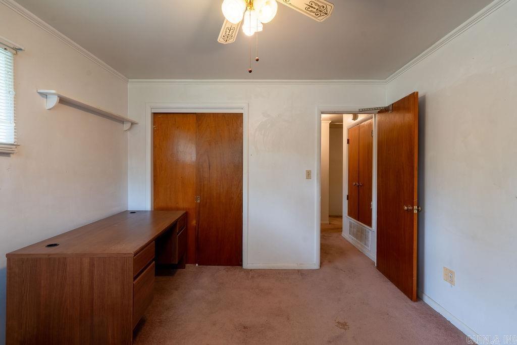 110 W Curran Street Property Photo 25