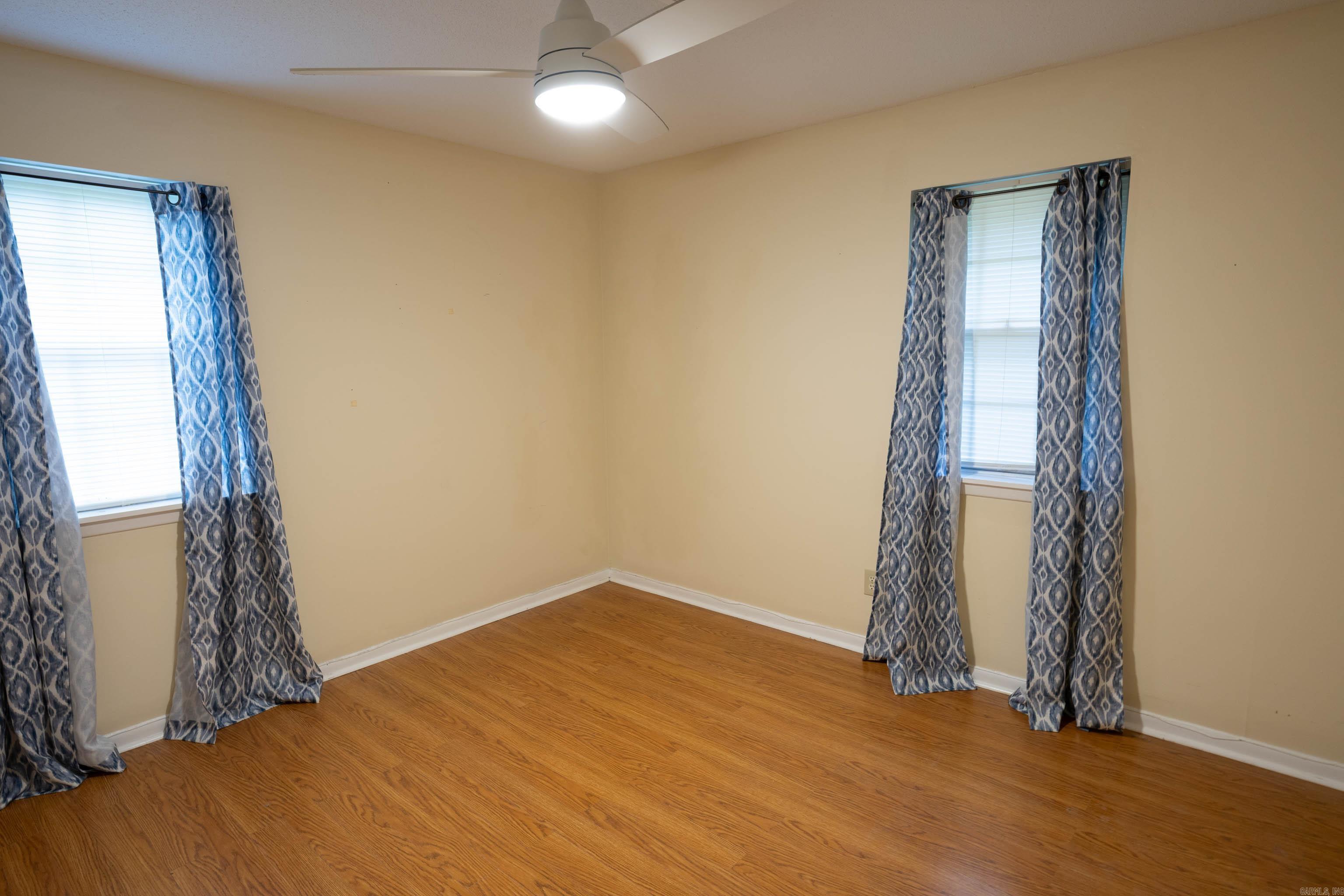 201 Honeysuckle Lane Property Photo 10