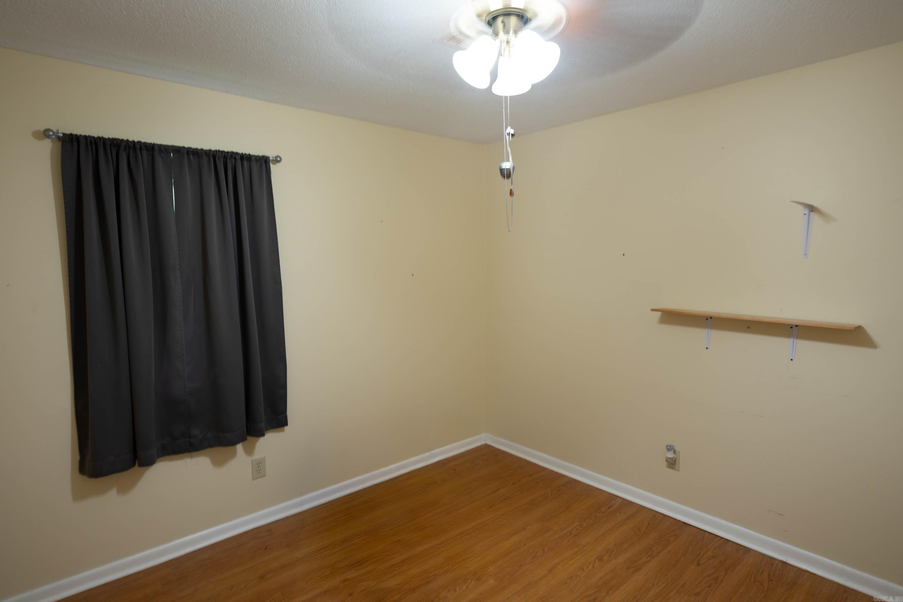201 Honeysuckle Lane Property Photo 14