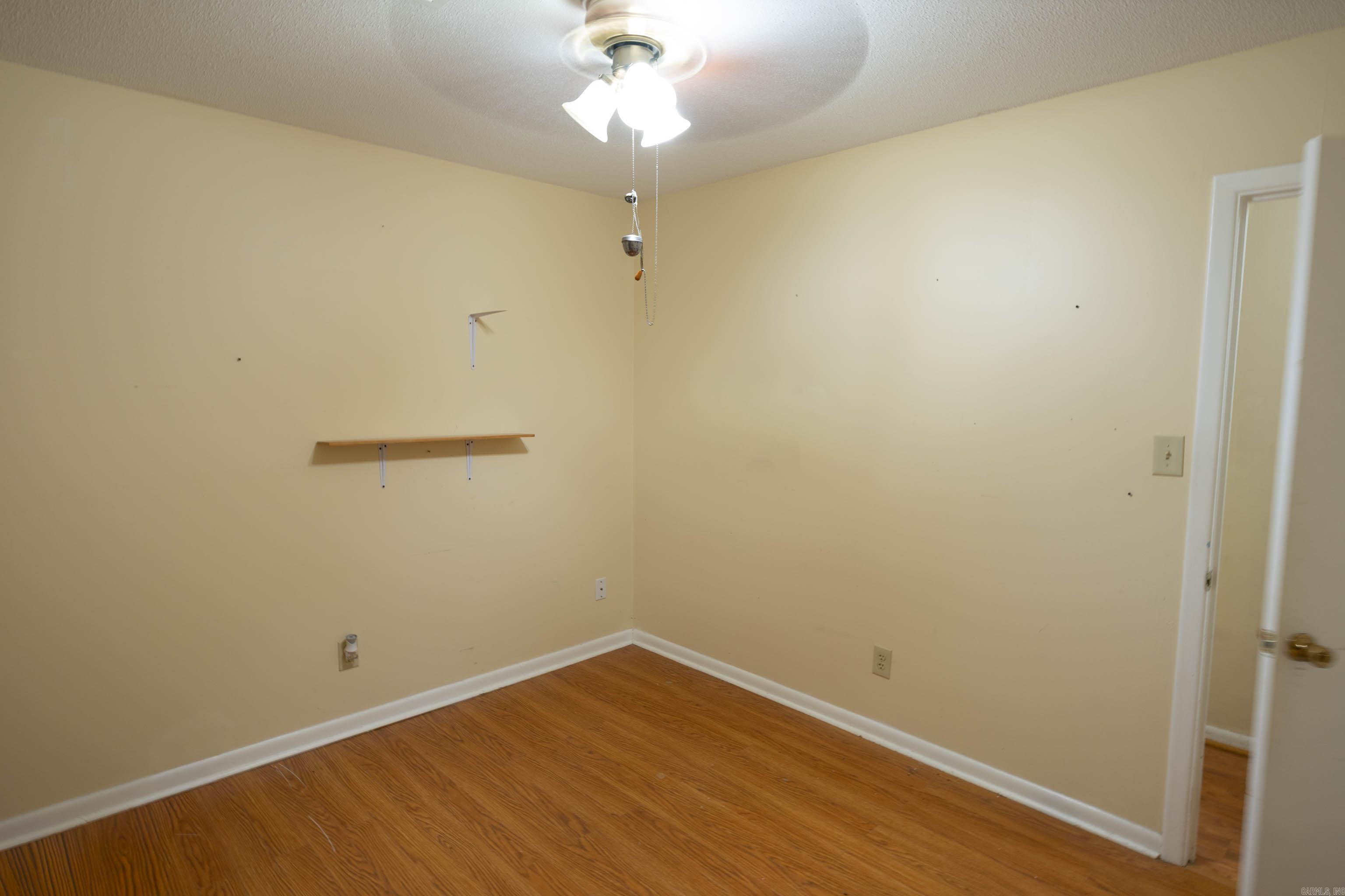 201 Honeysuckle Lane Property Photo 15
