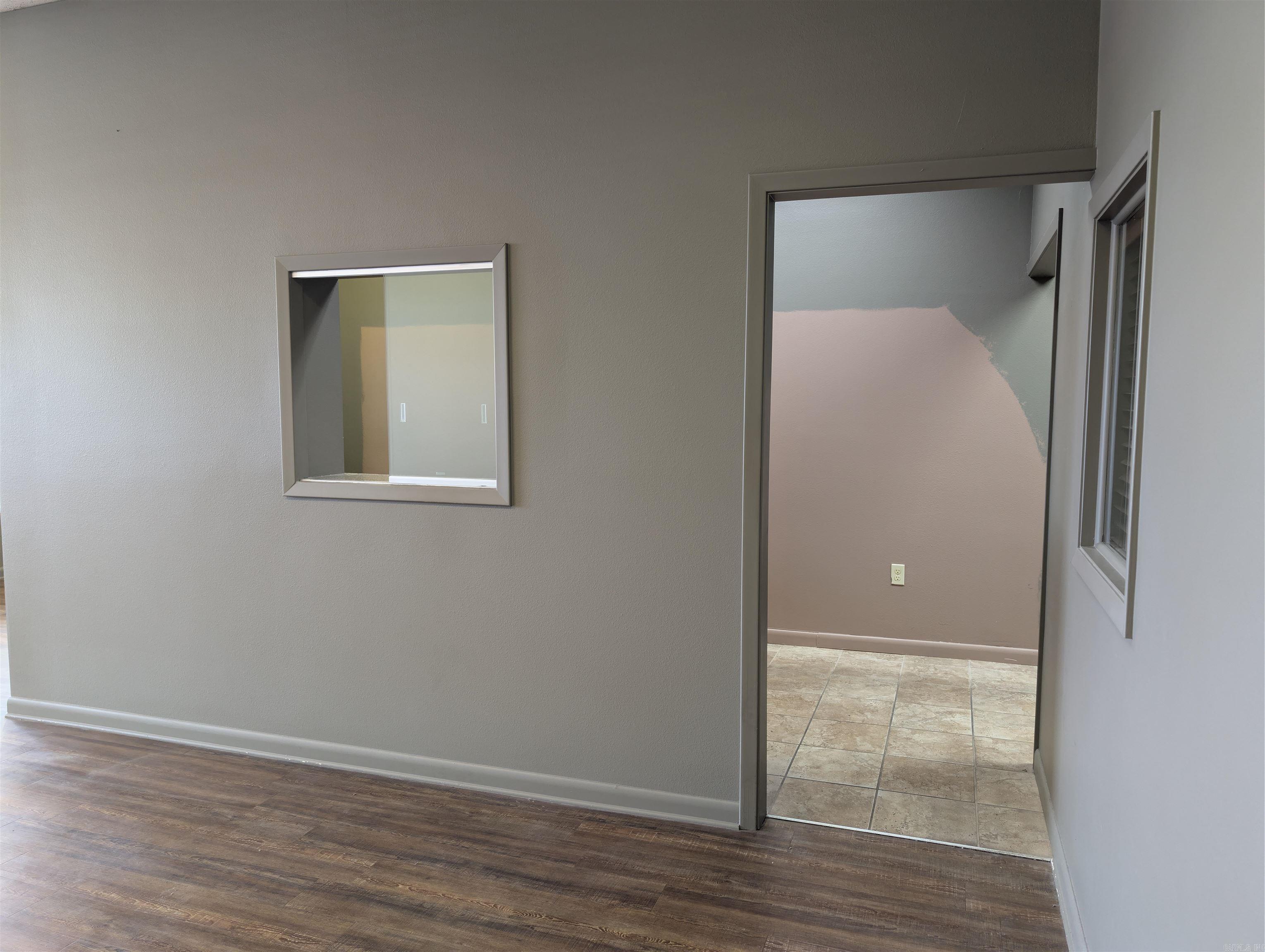 2033 E Race Avenue Property Photo 9