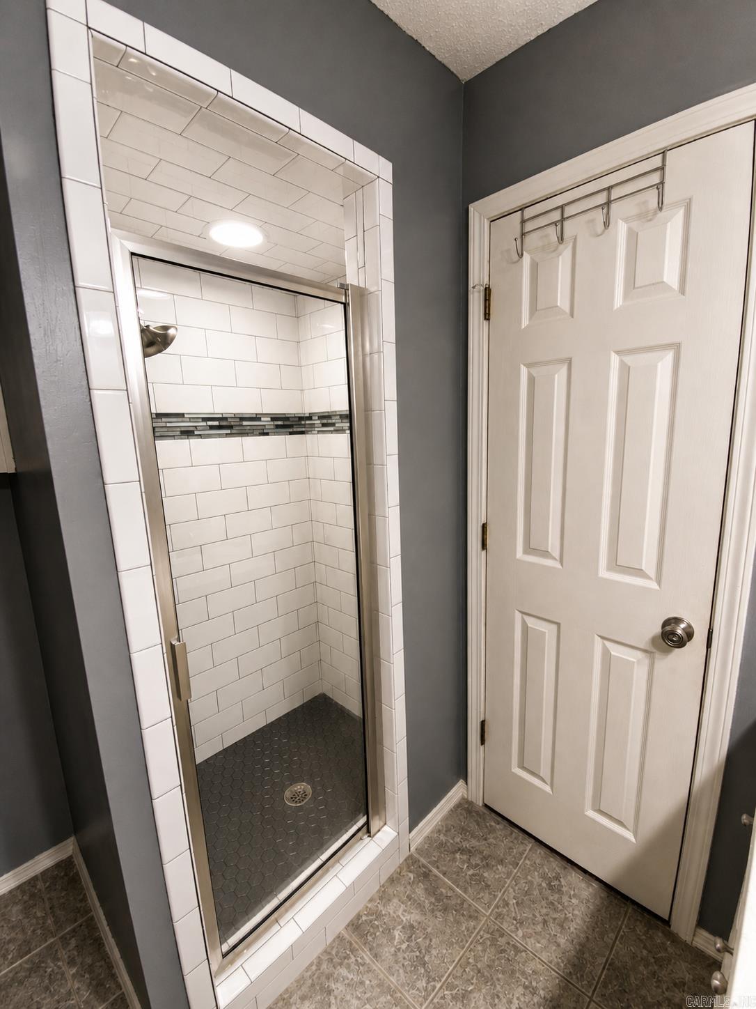 105 Elfen Glen St Property Photo 17